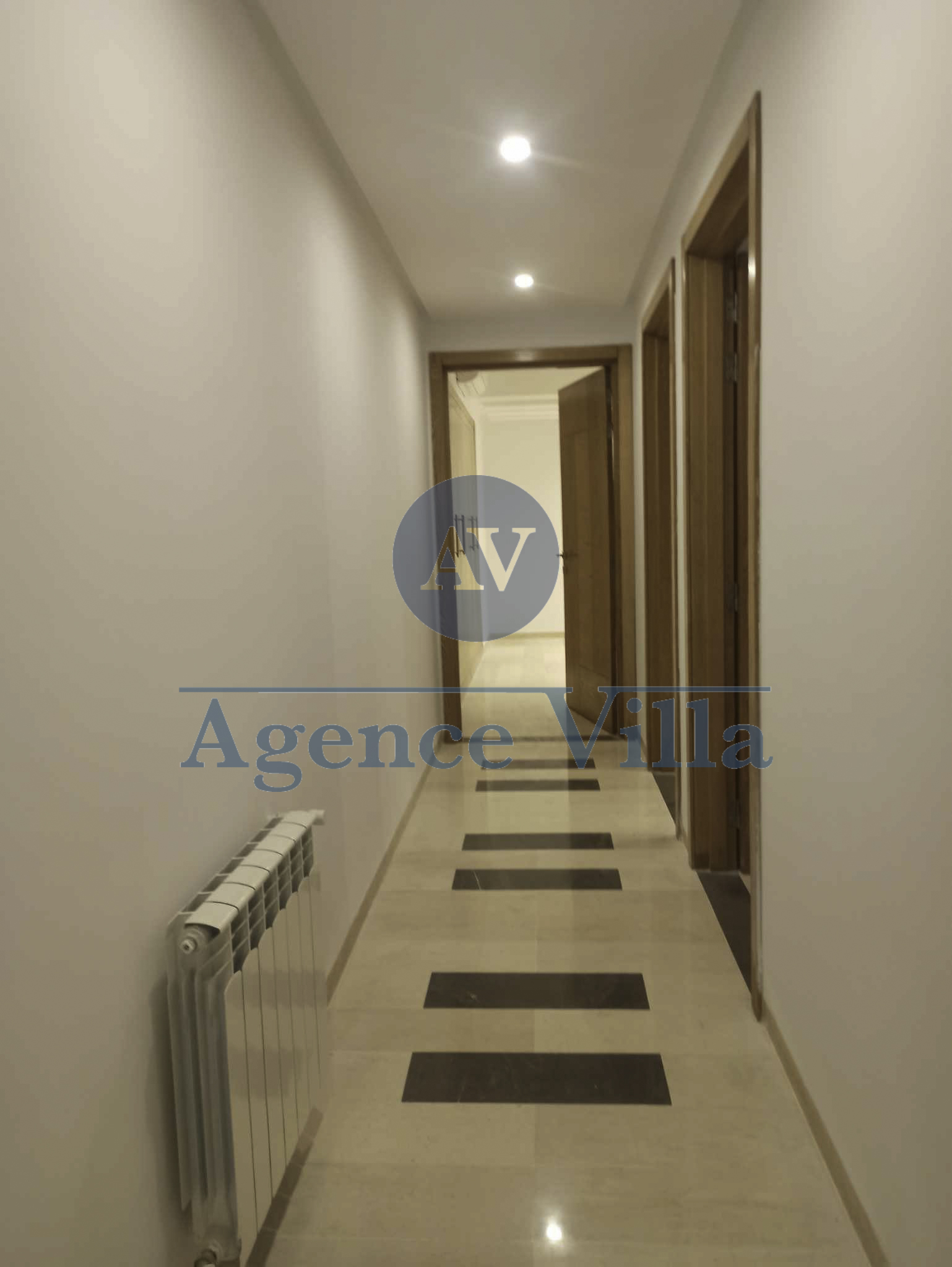 La Soukra&nbsp;La Soukra&nbsp;Location&nbsp;Appart. 4 pi�ces&nbsp;Appartement jamais habit� s3 avec terrasse