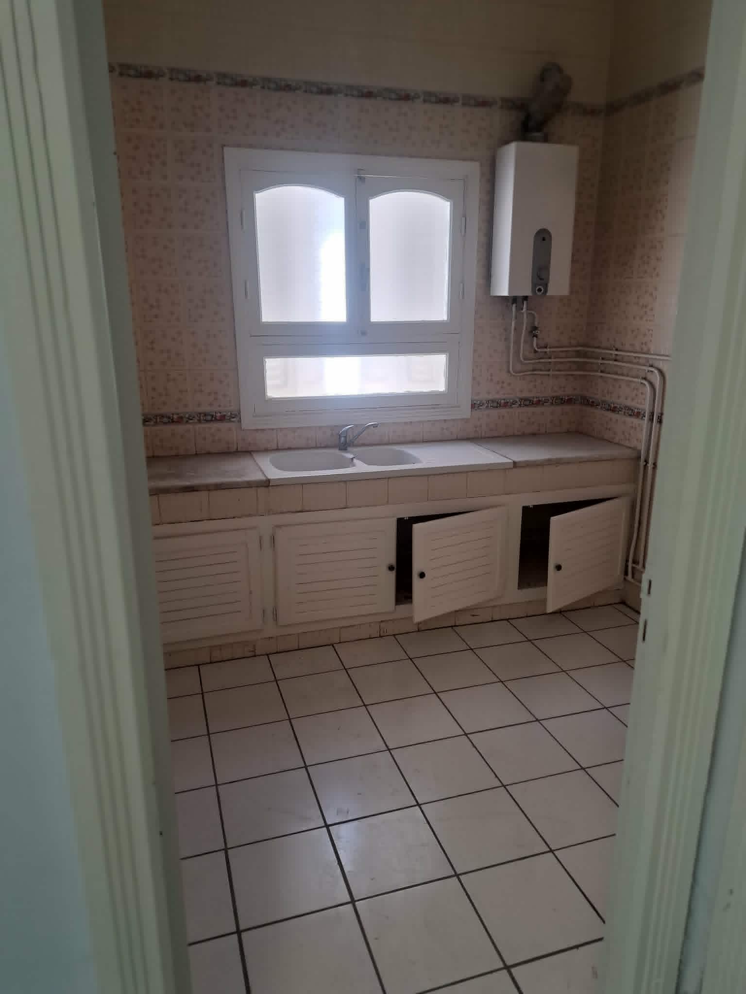 Ariana Ville&nbsp;Ariana&nbsp;Location&nbsp;Appart. 2 pi�ces&nbsp;Bel appartement usage bureau