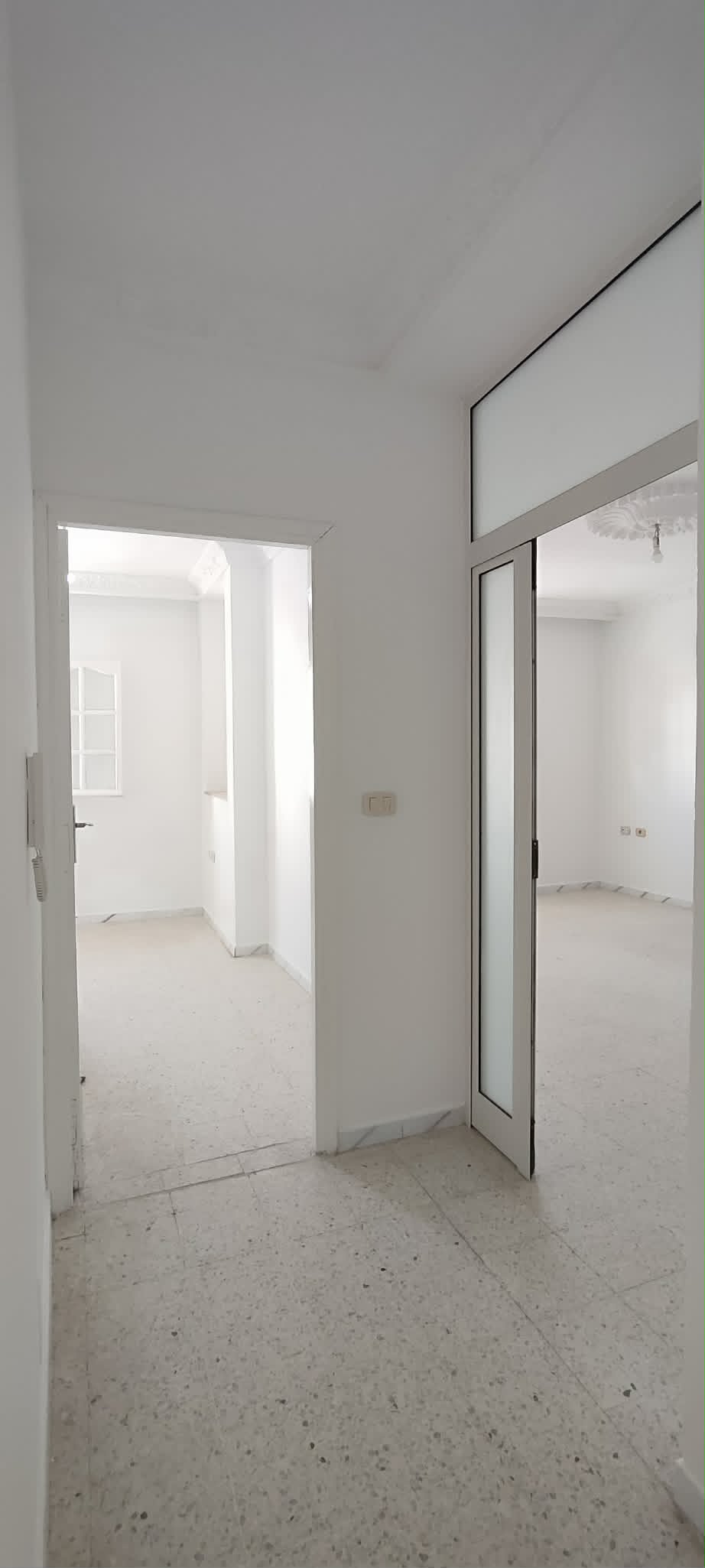 La Marsa&nbsp;El Aouina&nbsp;Location&nbsp;Appart. 3 pi�ces&nbsp;Bel �tage s3 � l'aouina
