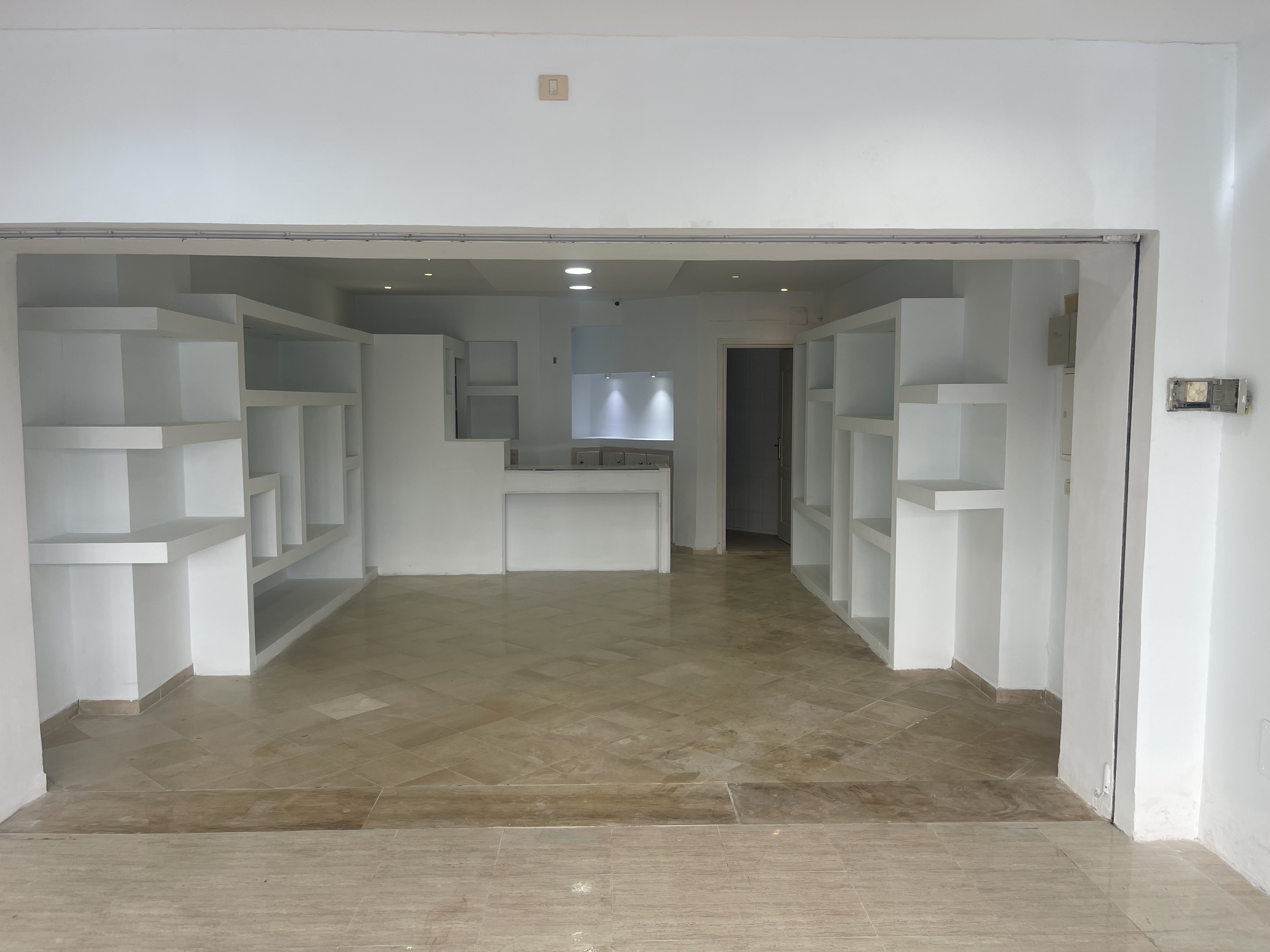 Ariana Ville&nbsp;Cite Ennasr 2&nbsp;Bureaux & Commerces&nbsp;Fond de Commerce&nbsp;Commerce a cit� ennasr