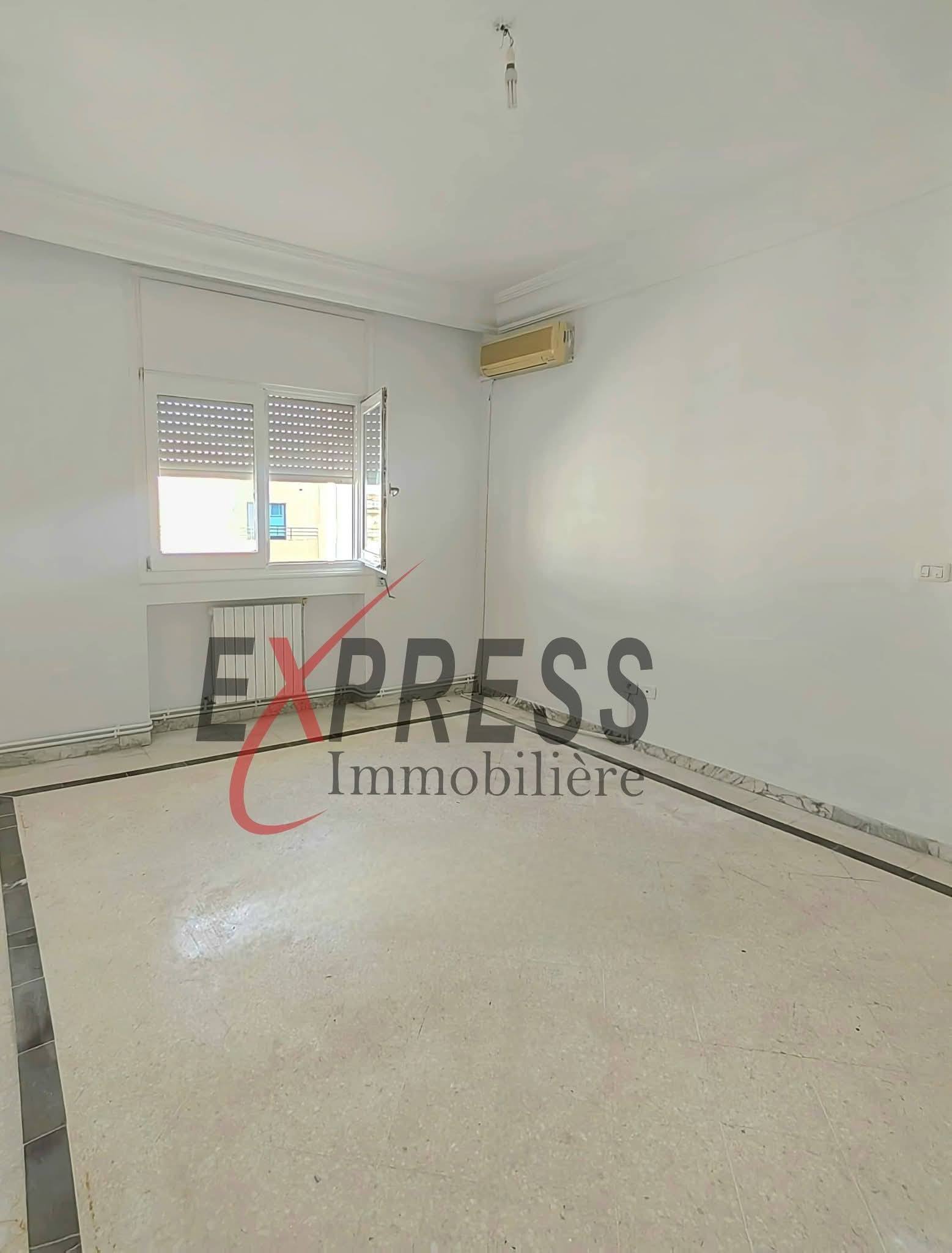 Ariana Ville&nbsp;Cite Ennasr 2&nbsp;Location&nbsp;Appart. 3 pi�ces&nbsp;Un appartement s2 � ennaser 2