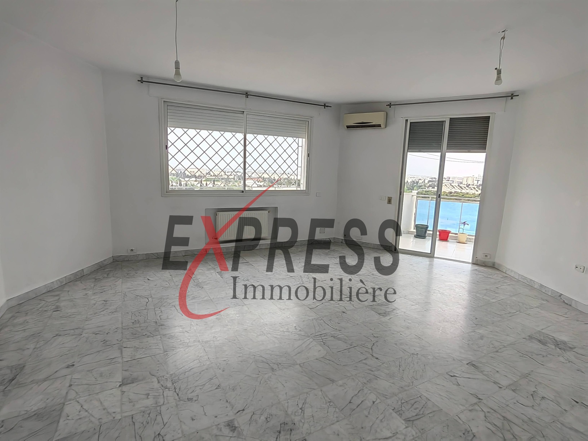 El Menzah&nbsp;El Menzah 4&nbsp;Location&nbsp;Appart. 4 pi�ces&nbsp;Un appart s3 haut standing � menzah 4