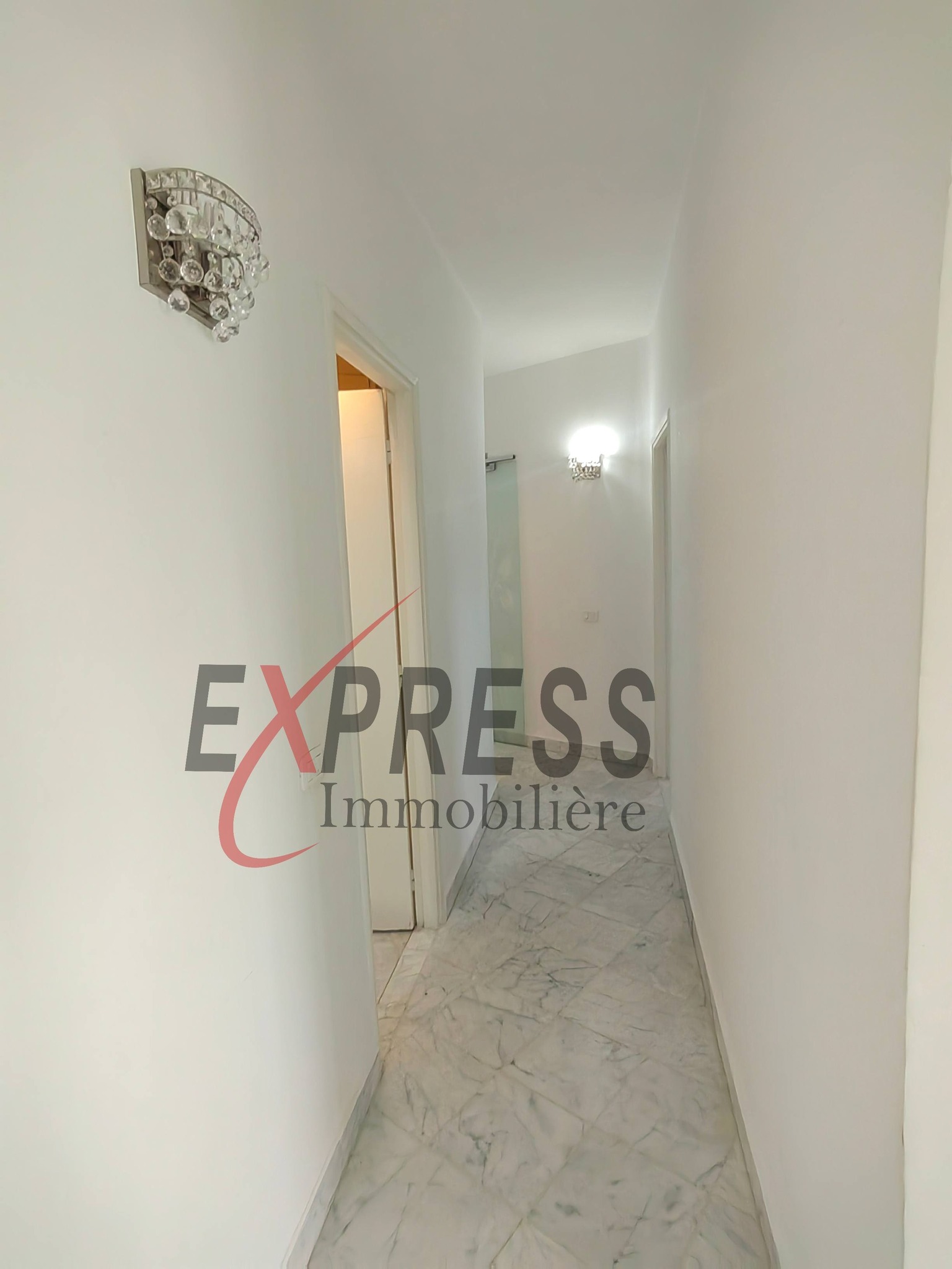 El Menzah&nbsp;El Menzah 4&nbsp;Location&nbsp;Appart. 4 pi�ces&nbsp;Un appart s3 haut standing � menzah 4