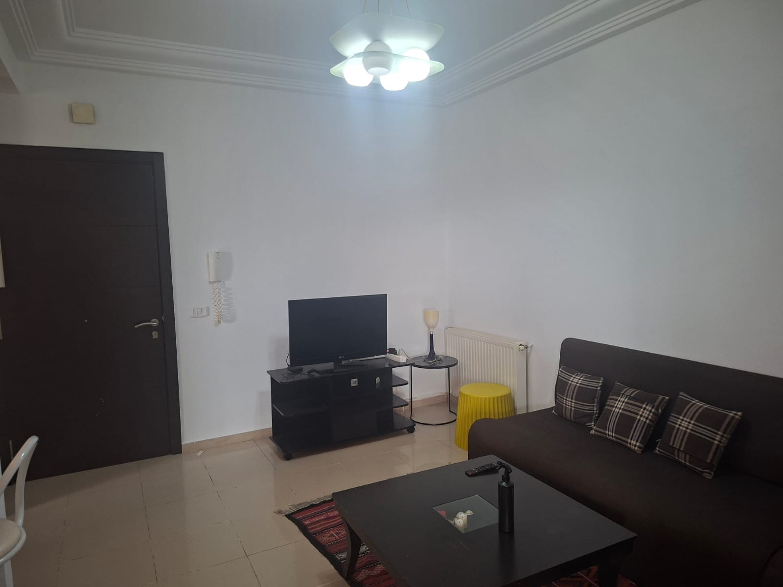 Mnihla&nbsp;Jardins d'el Menzah&nbsp;Location&nbsp;Appart. 3 pi�ces&nbsp;Appartement s plus 2 � jardin d'el menzah