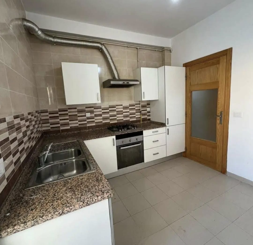 La Marsa&nbsp;El Aouina&nbsp;Location&nbsp;Appart. 4 pi�ces&nbsp;Appartement s plus 3 � l'aouina