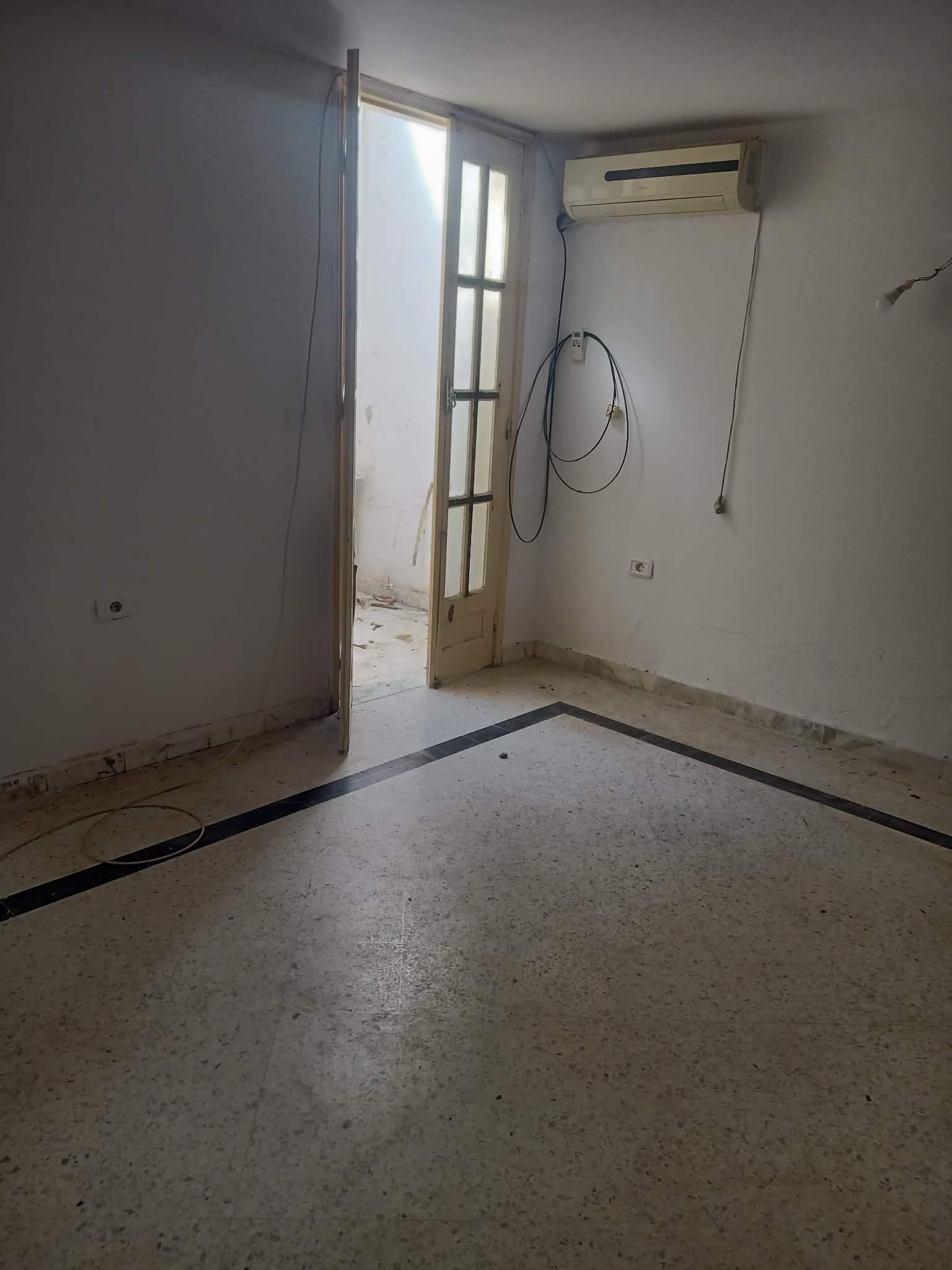 Ariana Ville&nbsp;El Menzah 5&nbsp;Location&nbsp;Appart. 2 pi�ces&nbsp;Menzah5 usage professionnel