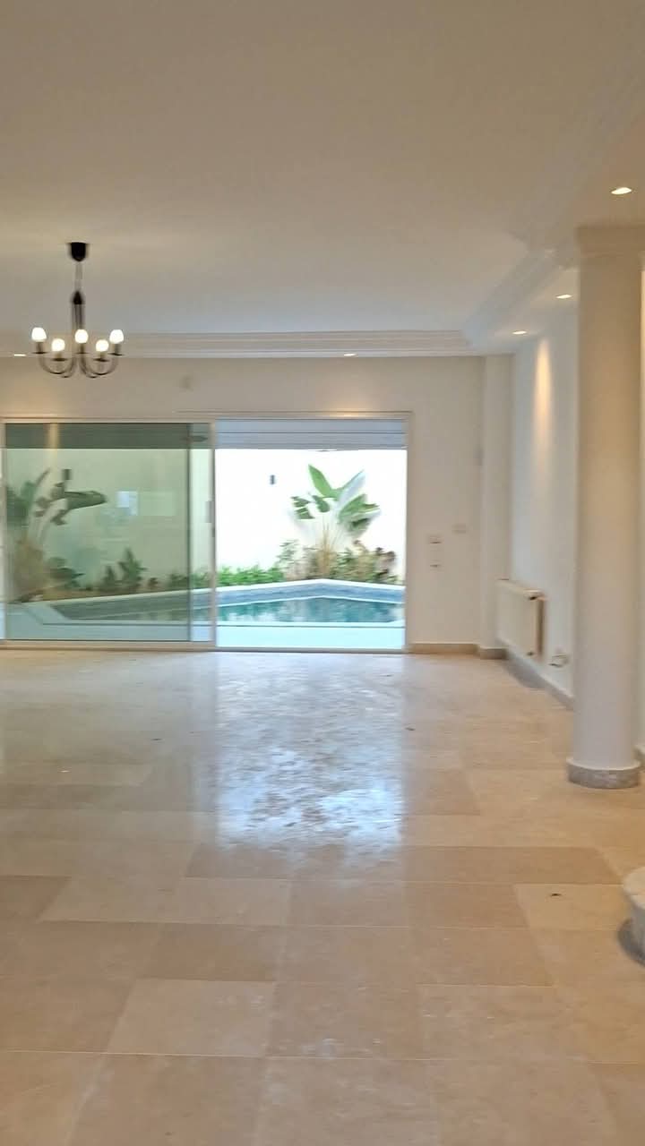 La Marsa&nbsp;Marsa Ennassim&nbsp;Location&nbsp;Duplex&nbsp;Villa s5 avec piscine �  la marsa
