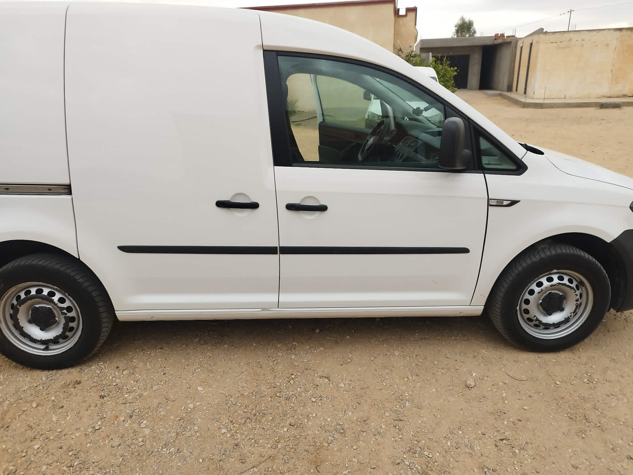 Sbeitla&nbsp;Sbeitla&nbsp;Volkswagen&nbsp;Caddy&nbsp;Volkswagen caddy 2l toute options et en bonne etat