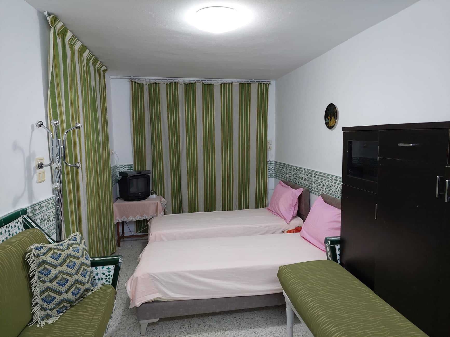 Cite El Khadra&nbsp;Cite El Khadra&nbsp;Location&nbsp;Appart. 1 pi�ce&nbsp;Studio avec terrasse