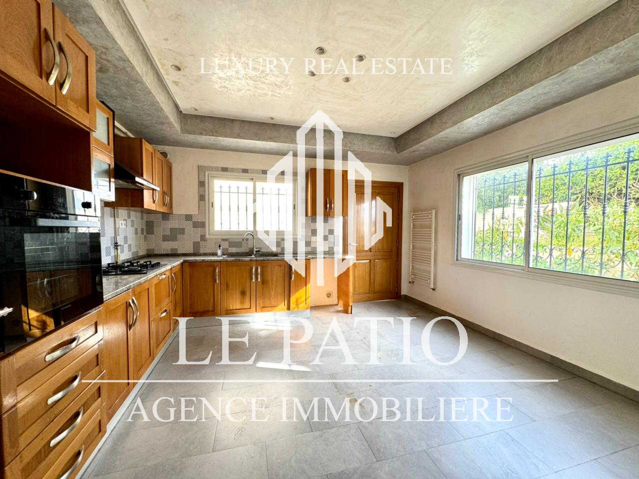 La Marsa&nbsp;Marsa Ennassim&nbsp;Location&nbsp;Duplex&nbsp;Duplex s5 avec jardin et piscine a la marsa