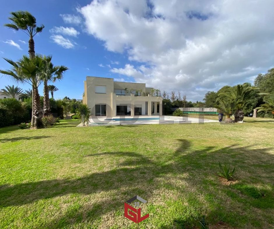 La Marsa&nbsp;Gammart&nbsp;Location&nbsp;Maisons&nbsp;Villa s5 avec piscine et jardin � gammarth