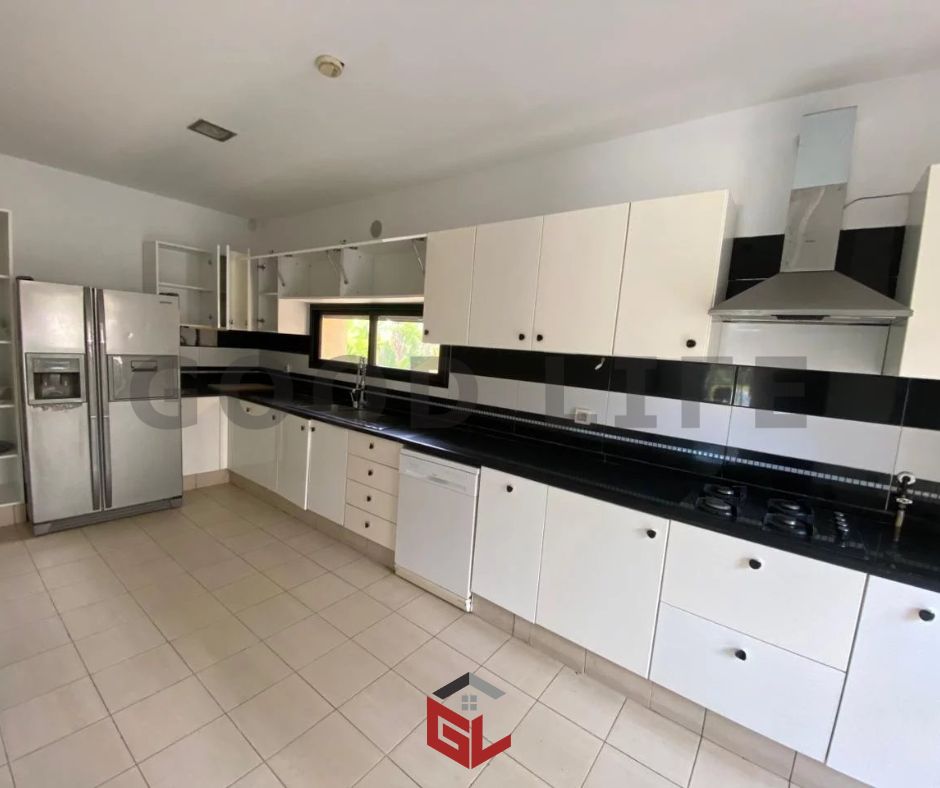 La Marsa&nbsp;Gammart&nbsp;Location&nbsp;Maisons&nbsp;Villa s5 avec piscine et jardin � gammarth