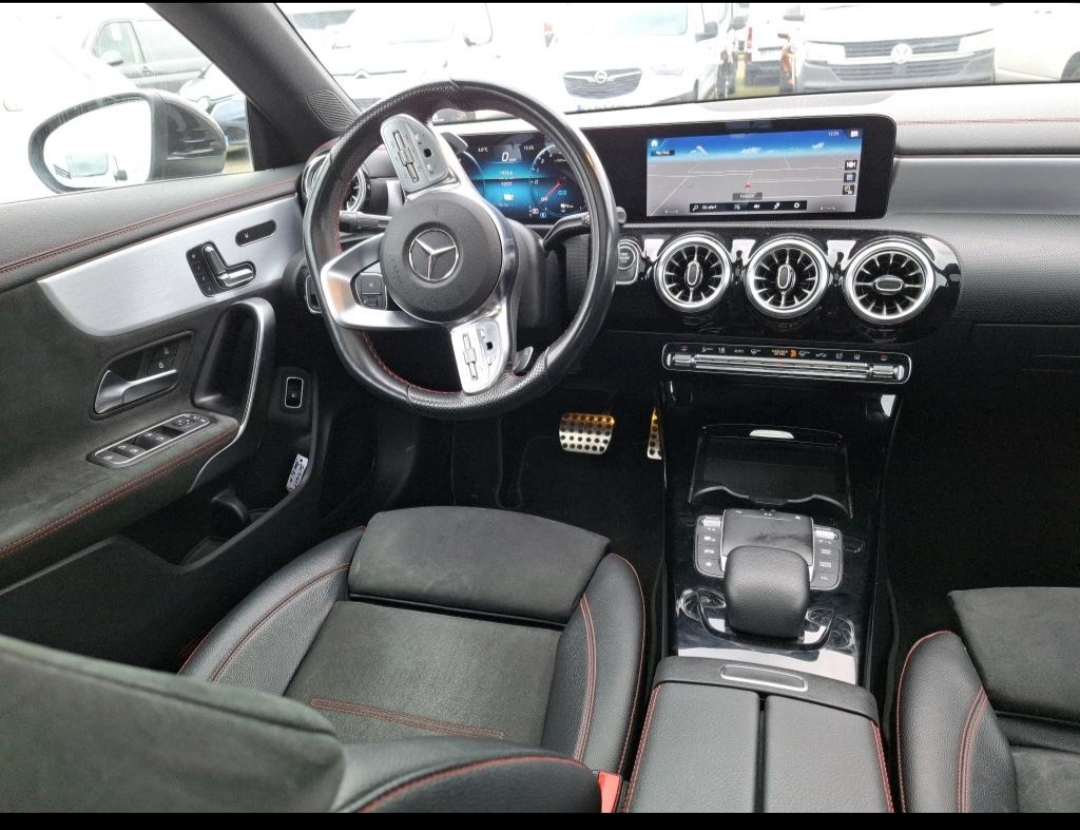 Ain Zaghouan&nbsp;Jardins de Carthage&nbsp;Mercedes&nbsp;250&nbsp;Mercedes cla 250 hybride essence pack amg