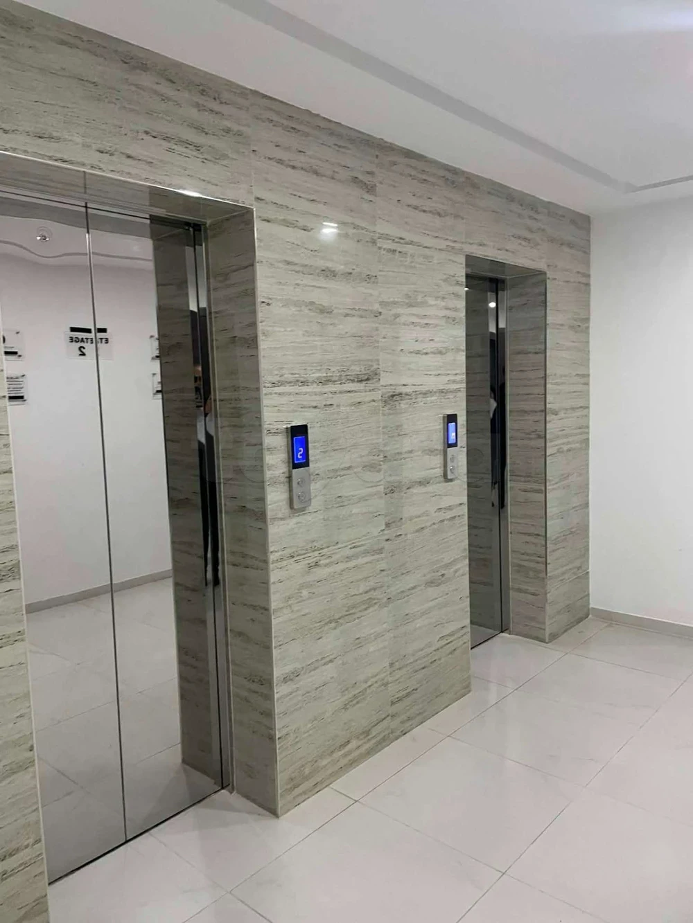 Ariana Ville&nbsp;Cite Ennasr 2&nbsp;Bureaux & Commerces&nbsp;Bureau&nbsp;Bureau a1 neuf � ennasr 2 hedi nouira