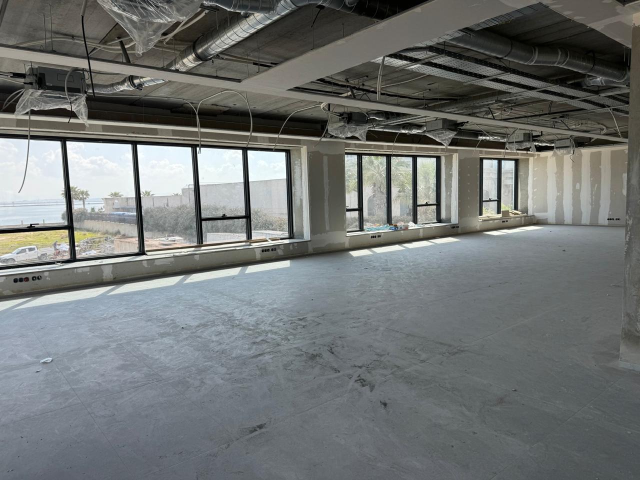 La Marsa&nbsp;Berge Du Lac&nbsp;Bureaux & Commerces&nbsp;Bureau&nbsp;Superbe immeuble neuf et haut standing au lac 1