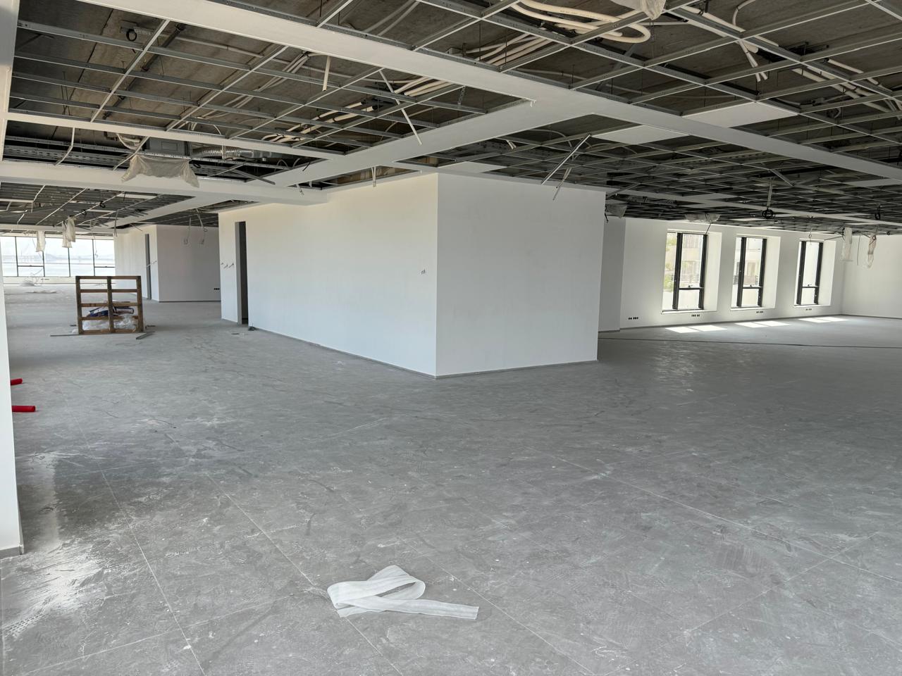 La Marsa&nbsp;Berge Du Lac&nbsp;Bureaux & Commerces&nbsp;Bureau&nbsp;Superbe immeuble neuf et haut standing au lac 1