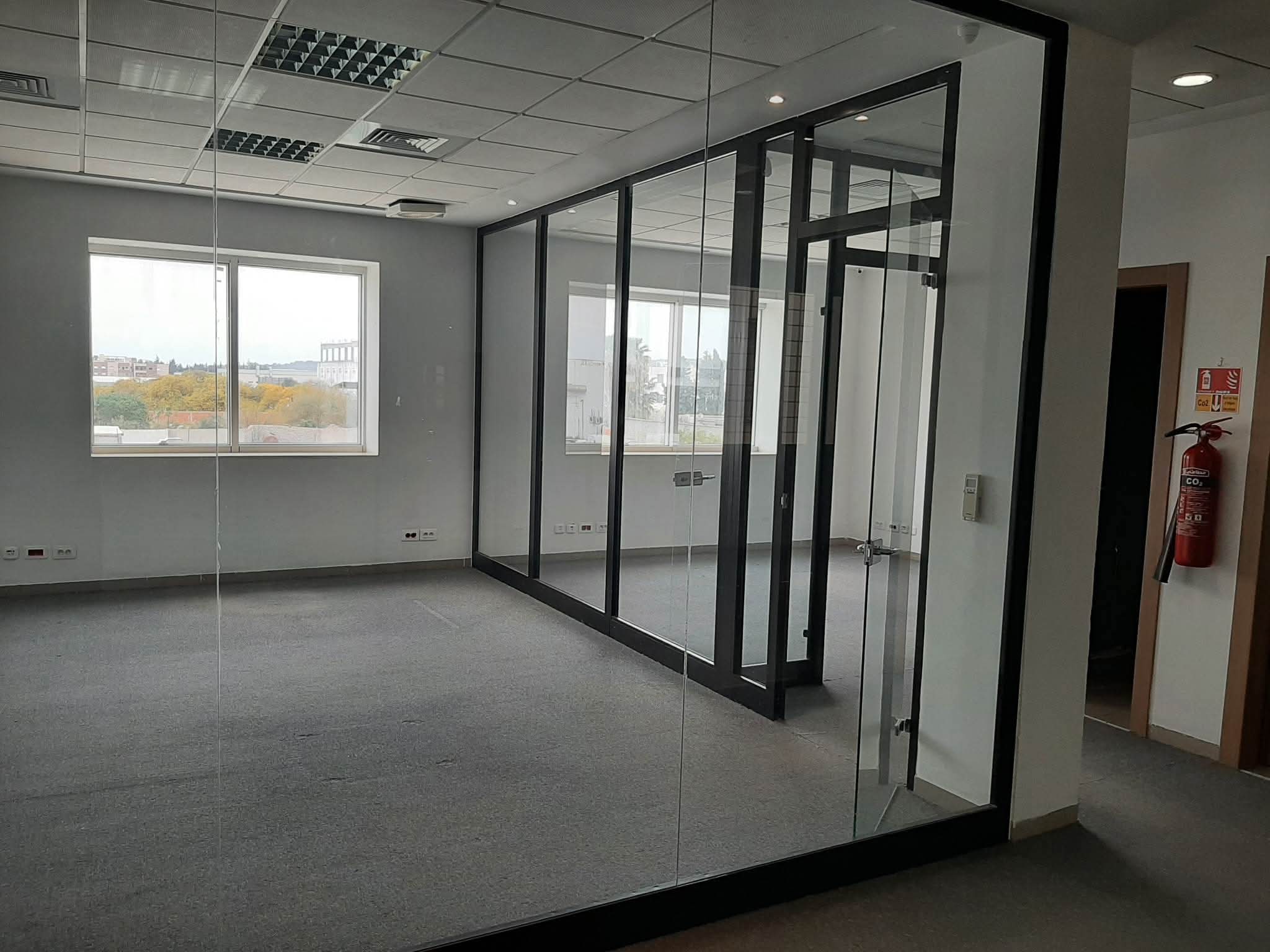 La Marsa&nbsp;Gammart&nbsp;Location&nbsp;Surfaces&nbsp;Luxueux bureau sur la route de la marsa