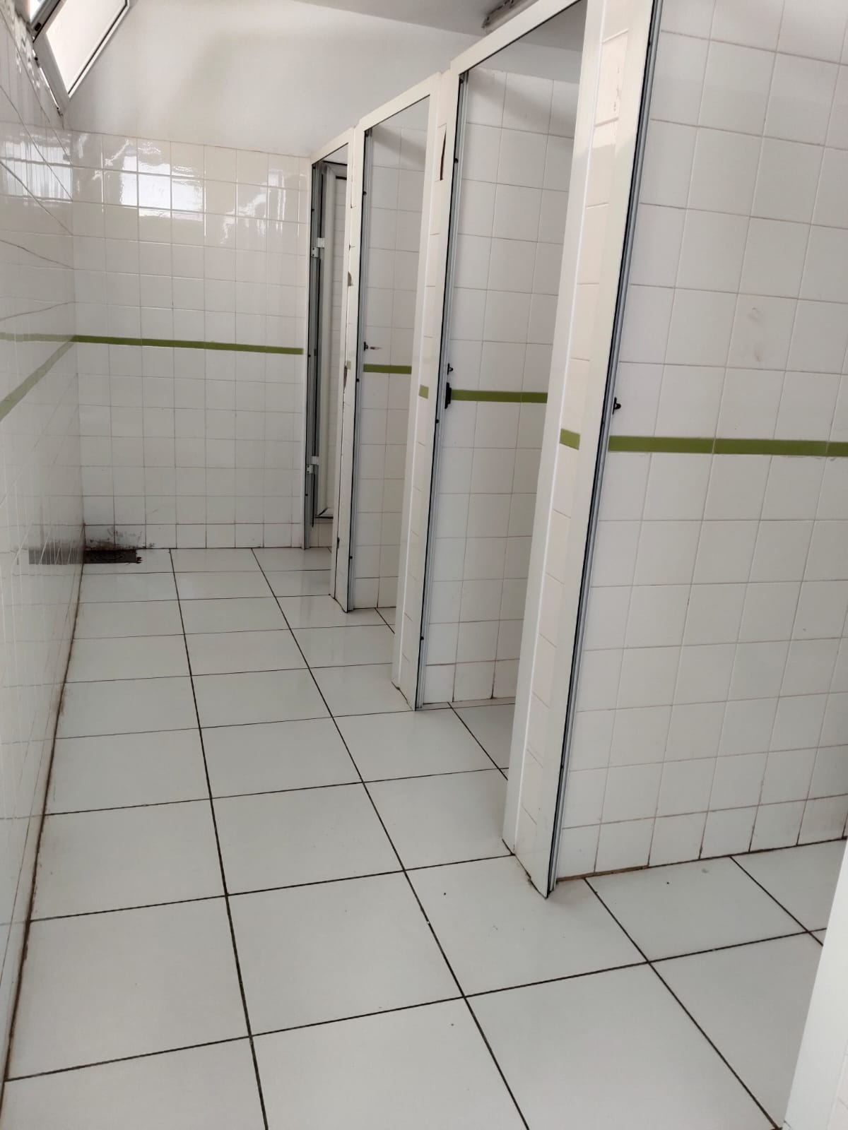 El Mourouj&nbsp;Cite Ibn Mandhour&nbsp;Bureaux & Commerces&nbsp;Autre&nbsp;Mourouj1 vnt ecole mur et exploitation