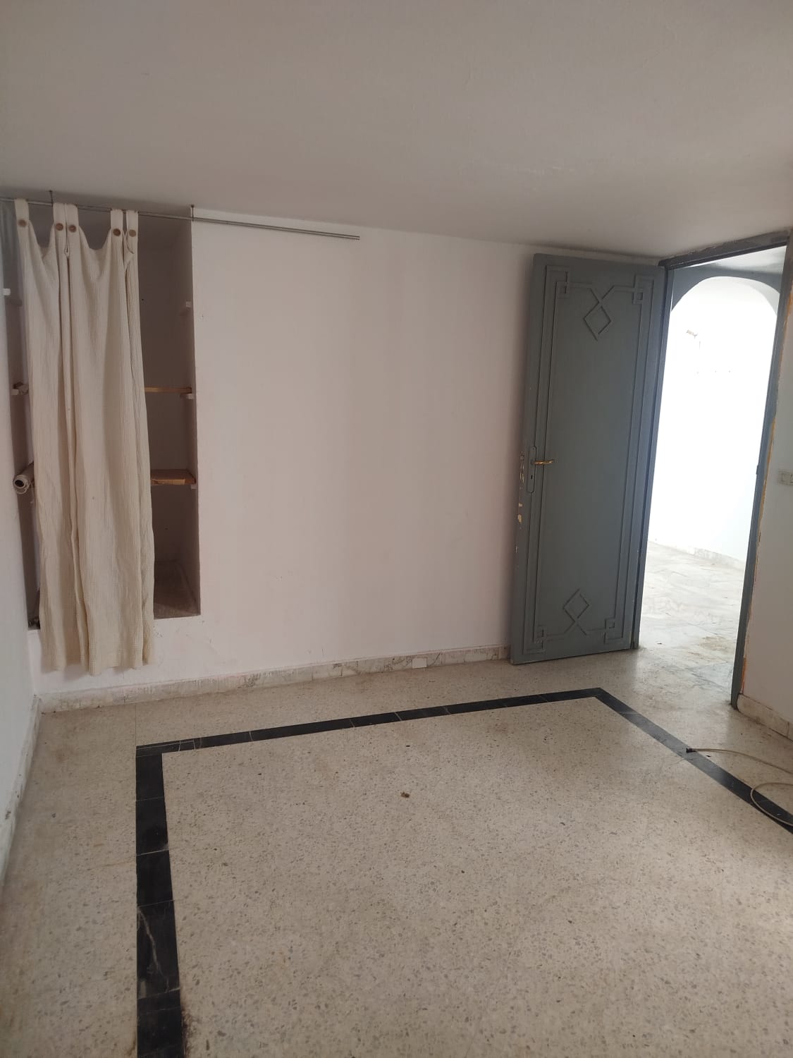 Ariana Ville&nbsp;El Menzah 5&nbsp;Location&nbsp;Appart. 2 pi�ces&nbsp;Studio s1 pour usage bureautique � menzah5