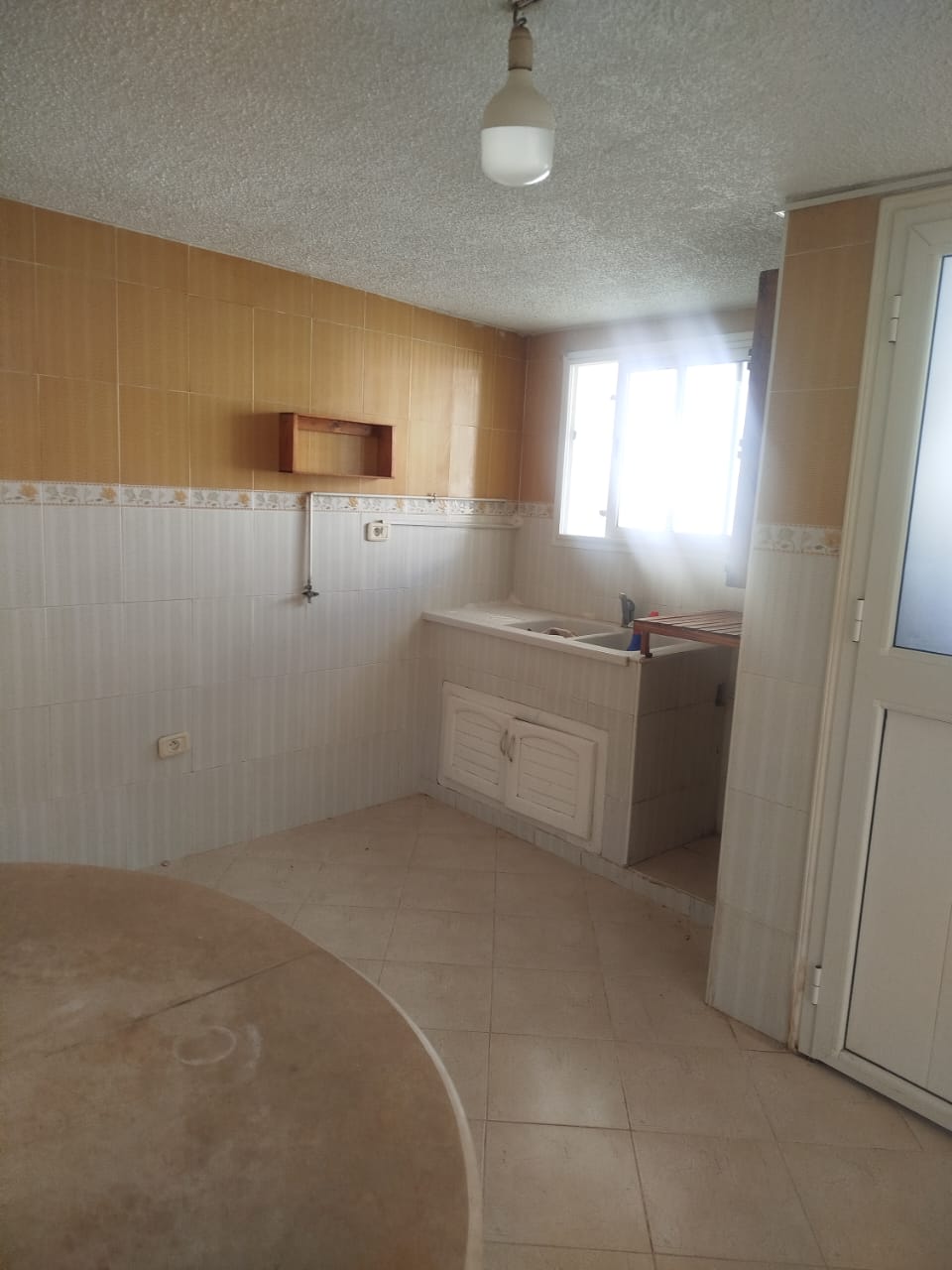 El Menzah&nbsp;El Menzah 9&nbsp;Location&nbsp;Appart. 2 pi�ces&nbsp;Un coquet s1 vide � menzah9b