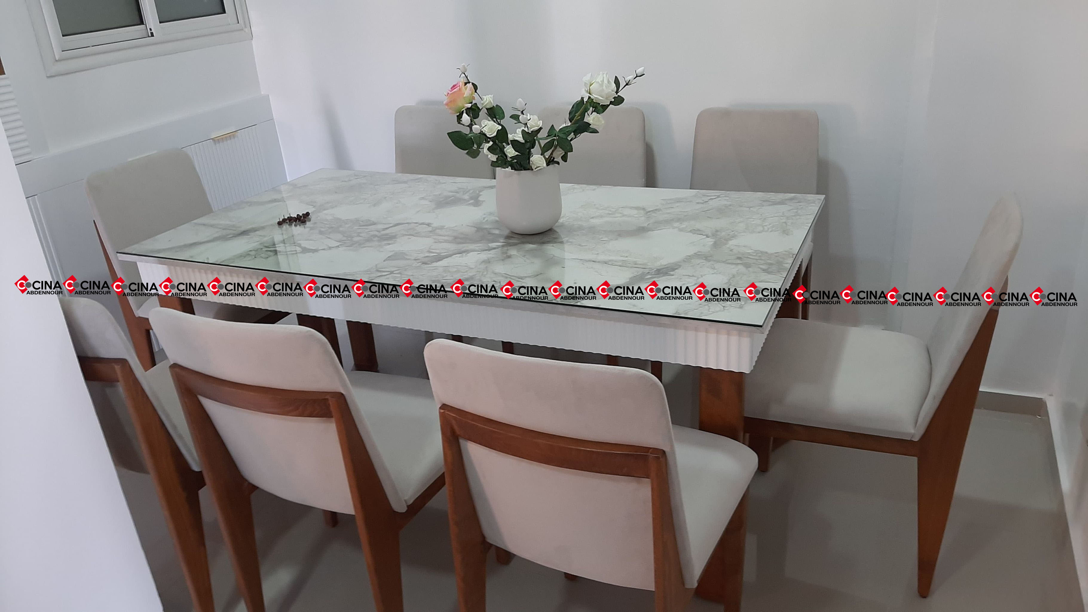 La Soukra&nbsp;Sidi Frej&nbsp;Salon - Salle � manger &nbsp;Salle � manger&nbsp;Chaise et table � manger
