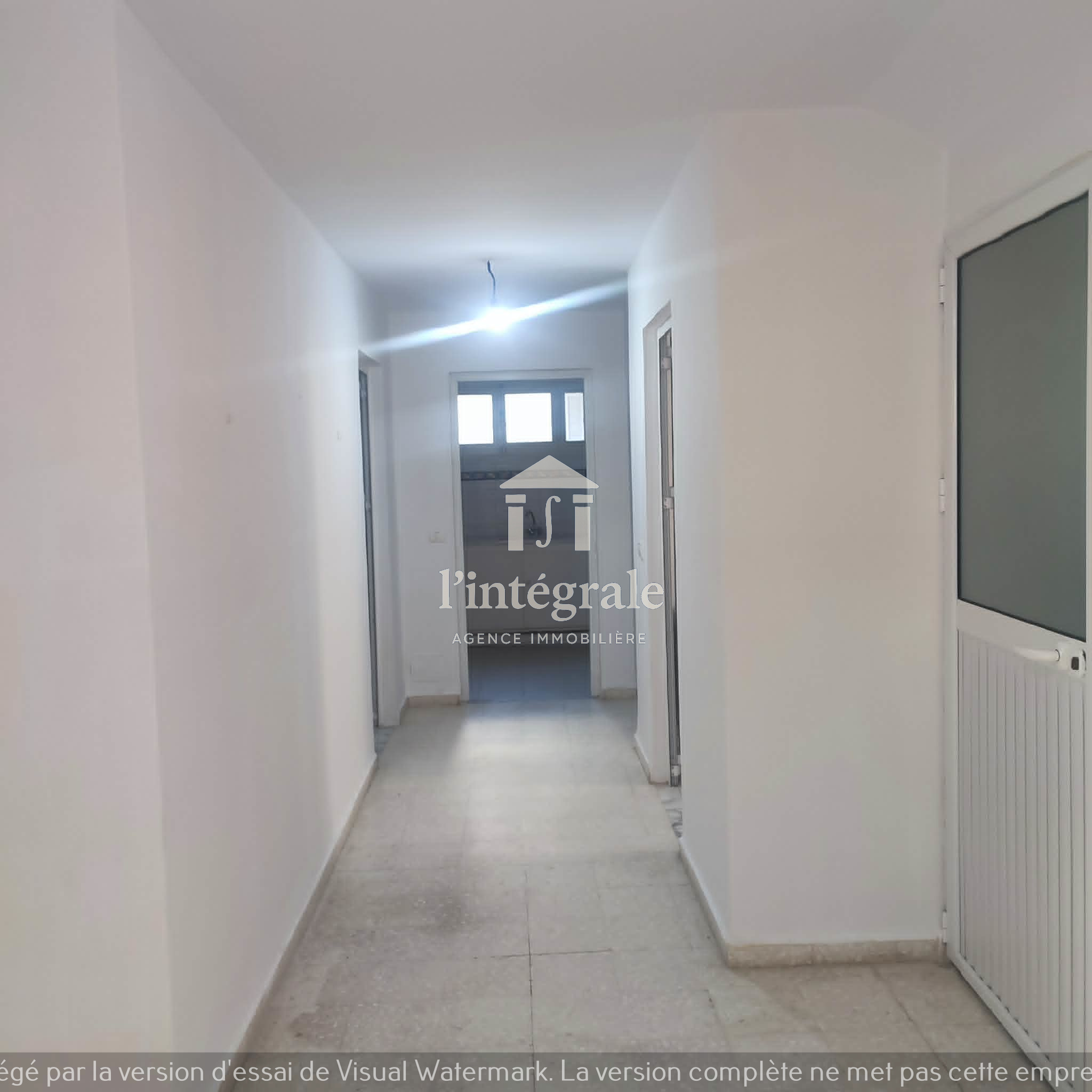 El Menzah&nbsp;El Menzah 9&nbsp;Location&nbsp;Maisons&nbsp;S4 rez de jardin bureautique