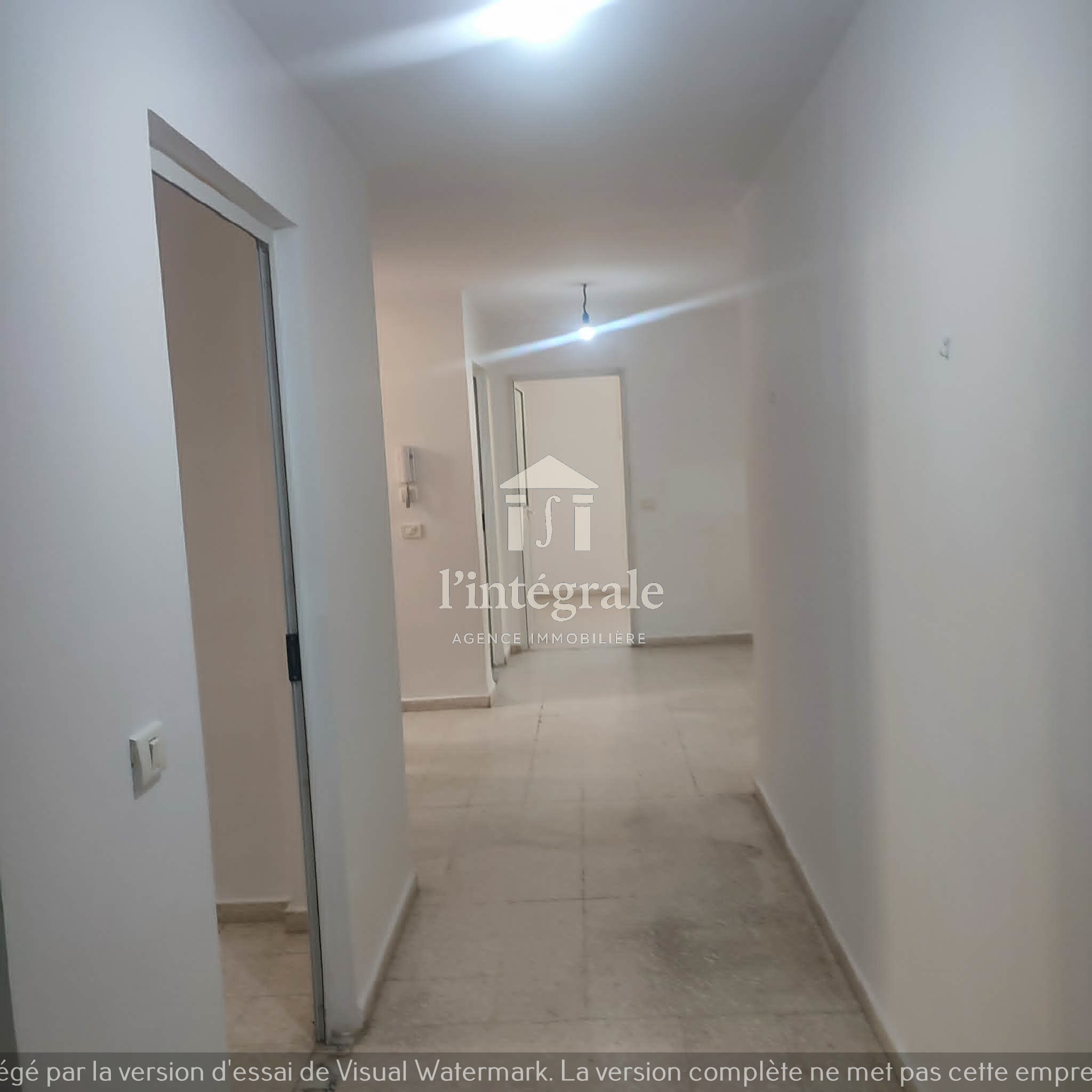 El Menzah&nbsp;El Menzah 9&nbsp;Location&nbsp;Maisons&nbsp;S4 rez de jardin bureautique