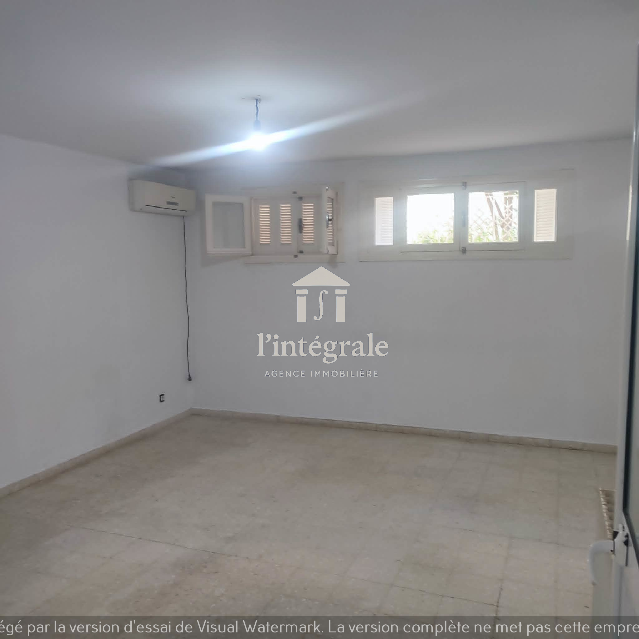 El Menzah&nbsp;El Menzah 9&nbsp;Location&nbsp;Maisons&nbsp;S4 rez de jardin bureautique