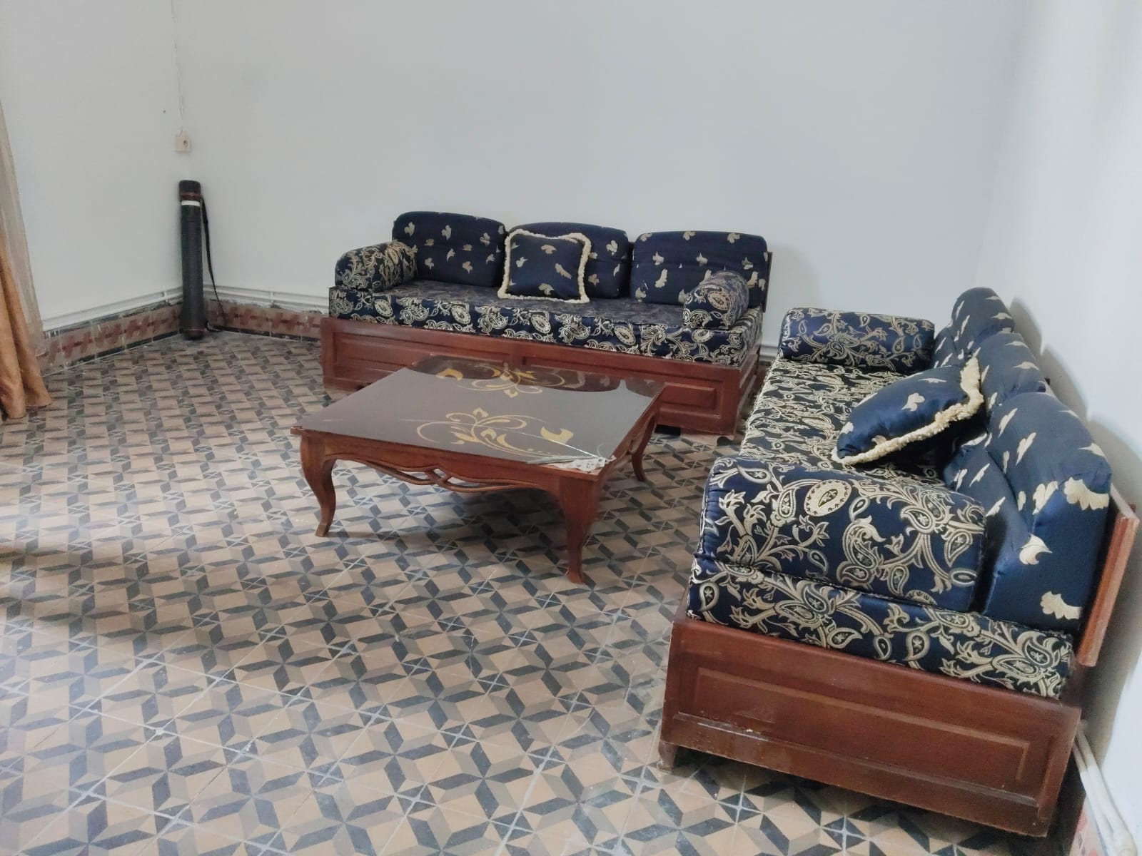 Bab Bhar&nbsp;Bab Bhar&nbsp;Vente&nbsp;Appart. 4 pi�ces&nbsp;Cv rue de russie vnt h4