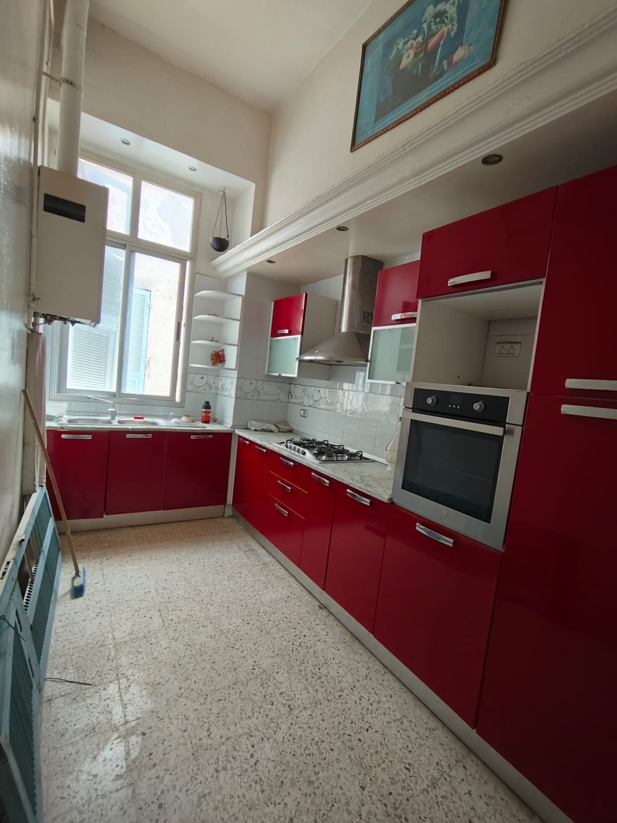 Bab Bhar&nbsp;Bab Bhar&nbsp;Vente&nbsp;Appart. 4 pi�ces&nbsp;Cv rue de russie vnt h4