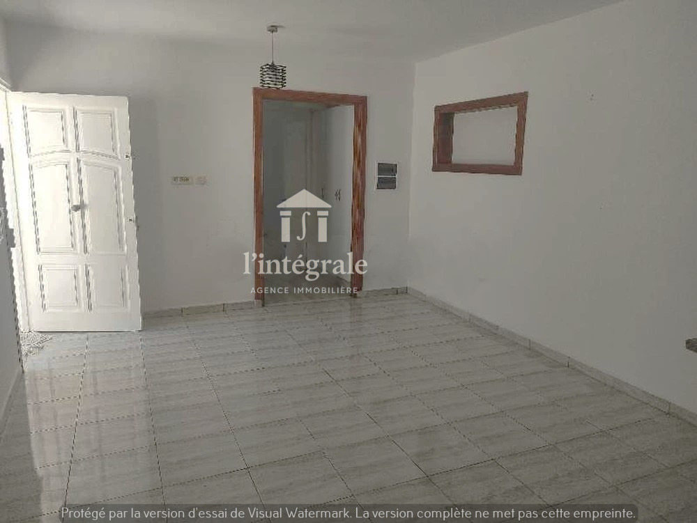 Ariana Ville&nbsp;El Menzah 8&nbsp;Location&nbsp;Appart. 2 pi�ces&nbsp;S1 rez de chauss�e avec garage
