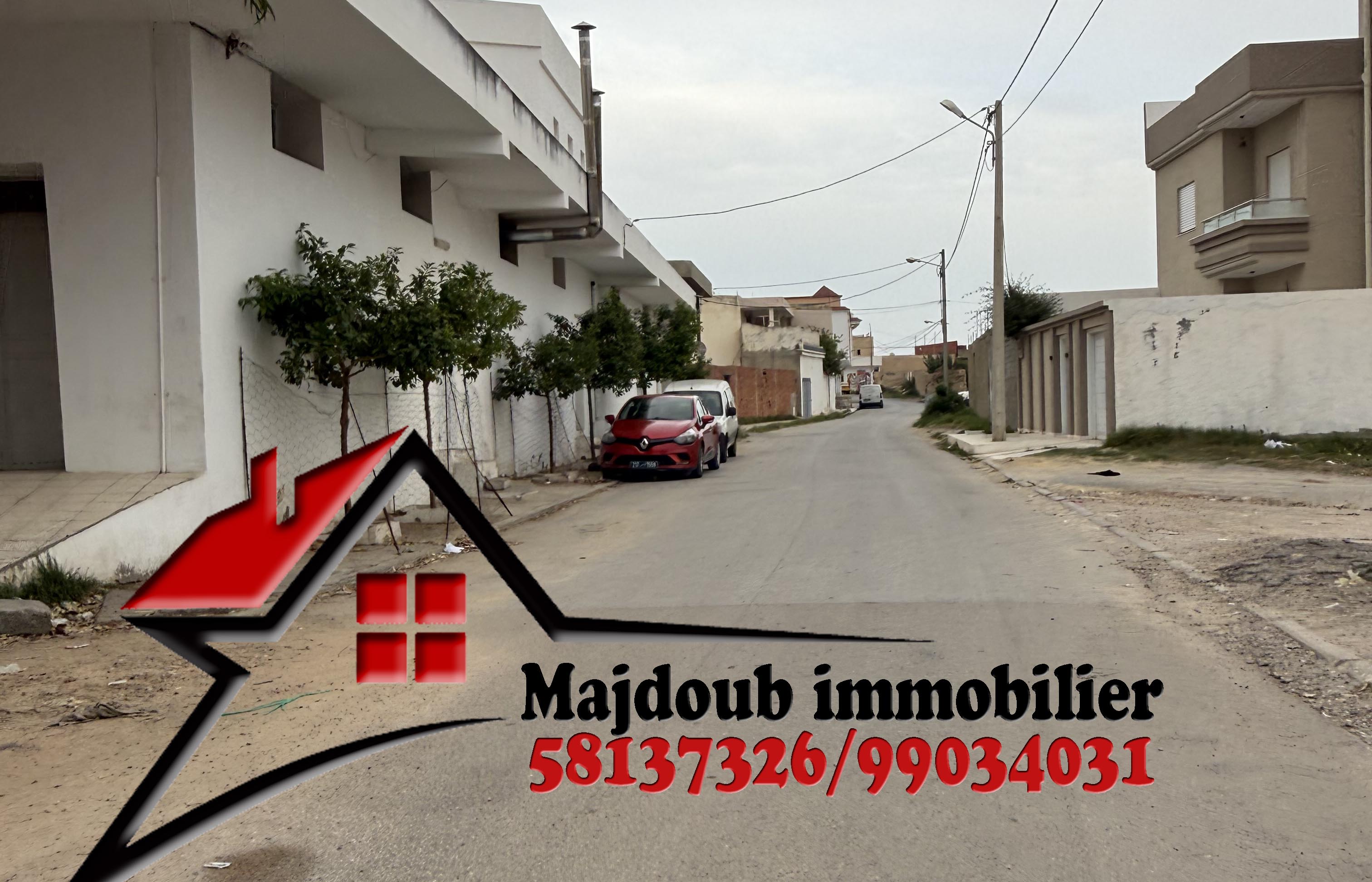 Sousse Riadh&nbsp;Zaouiet Sousse&nbsp;Terrain&nbsp;Terrain nu&nbsp;Terrain pres de route mseken
