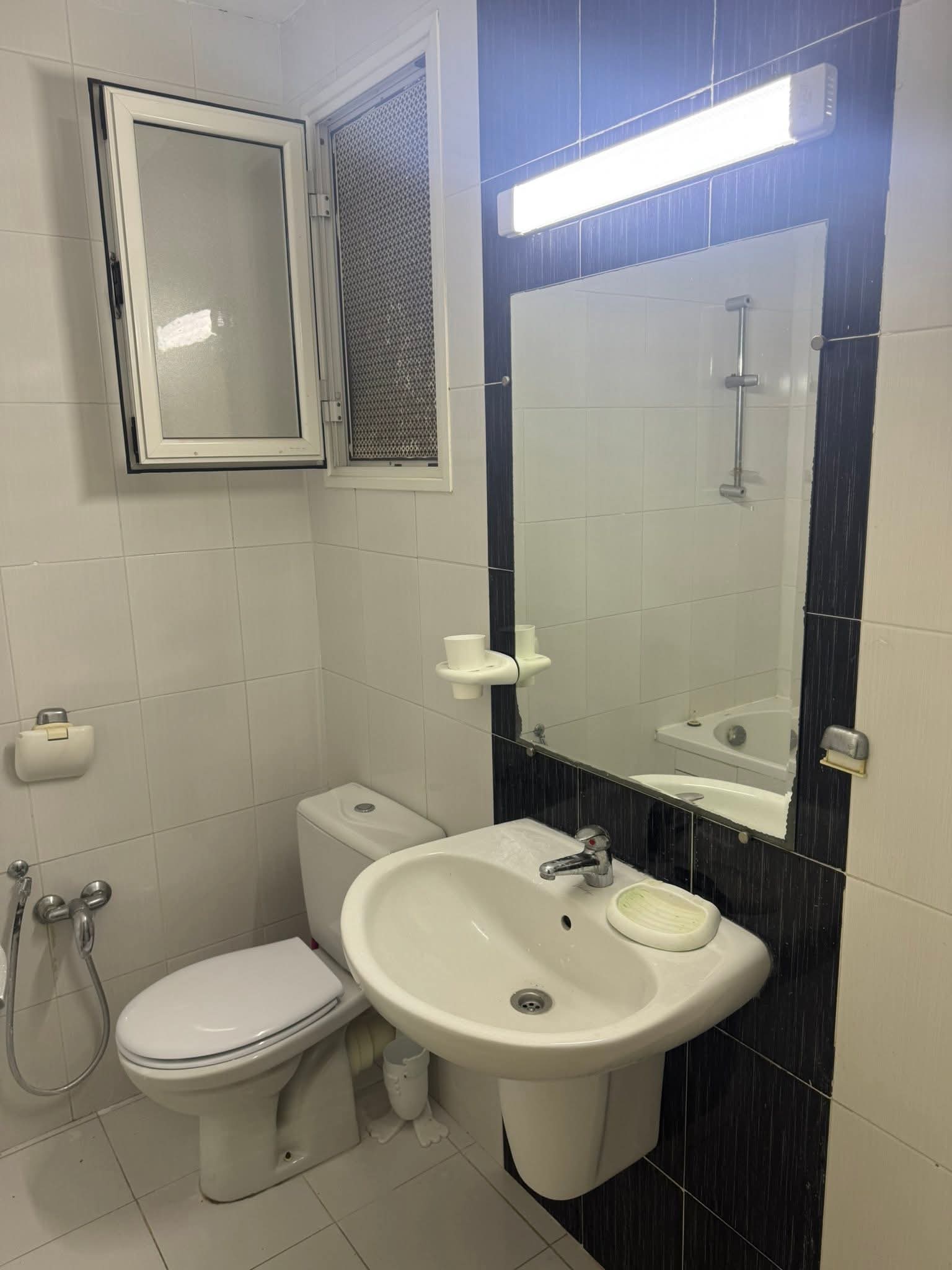El Mourouj&nbsp;El Mourouj&nbsp;Location&nbsp;Appart. 4 pi�ces&nbsp;Appartement standing mourouj 6