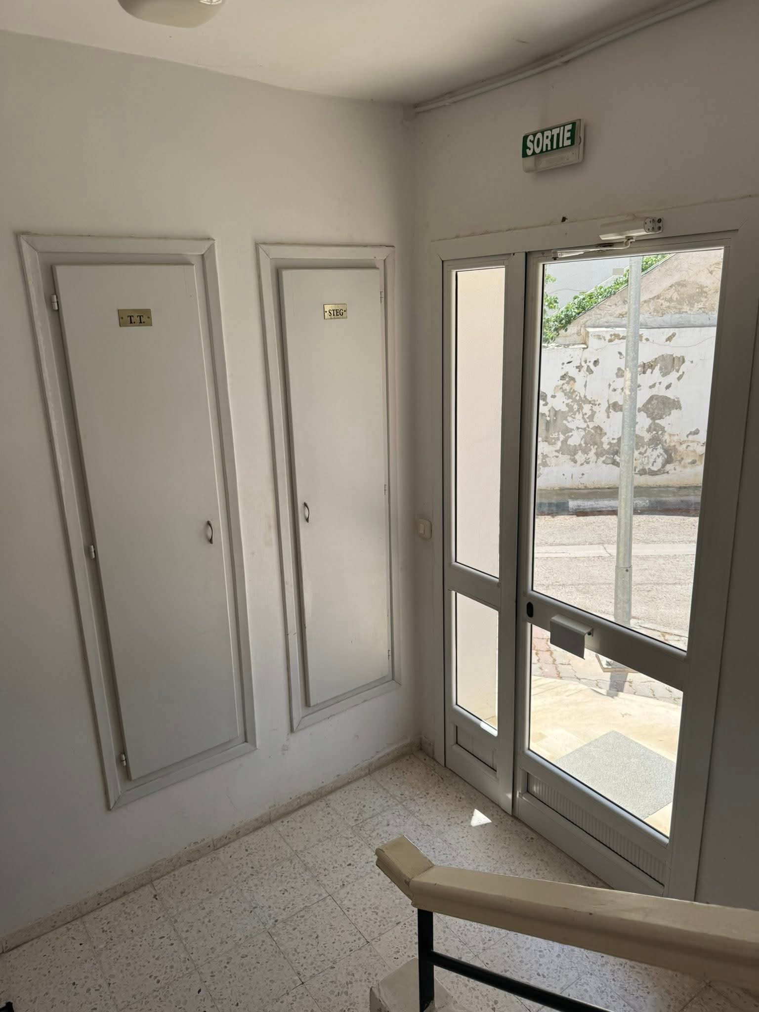 El Kram&nbsp;Le Kram Est&nbsp;Vente&nbsp;Appart. 3 pi�ces&nbsp;Appartement el kram est