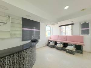Ariana Ville&nbsp;El Menzah 5&nbsp;Location&nbsp;Maisons&nbsp;A  hall5  usage bureautique ou ref155a