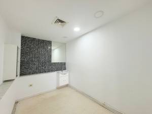 Ariana Ville&nbsp;El Menzah 5&nbsp;Location&nbsp;Maisons&nbsp;A  hall5  usage bureautique ou ref155a