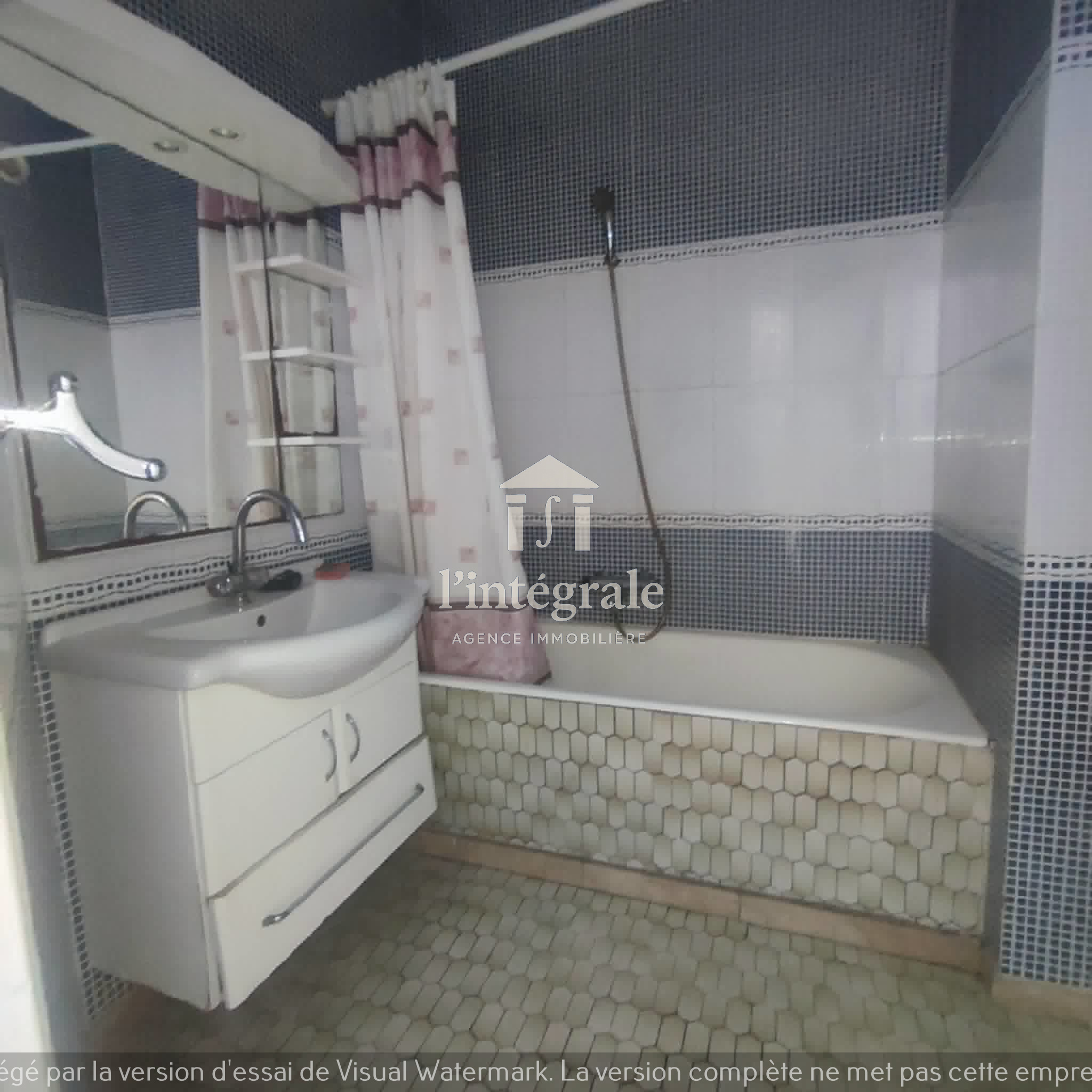 El Menzah&nbsp;El Menzah 4&nbsp;Location&nbsp;Appart. 4 pi�ces&nbsp;S3 standing menzah4