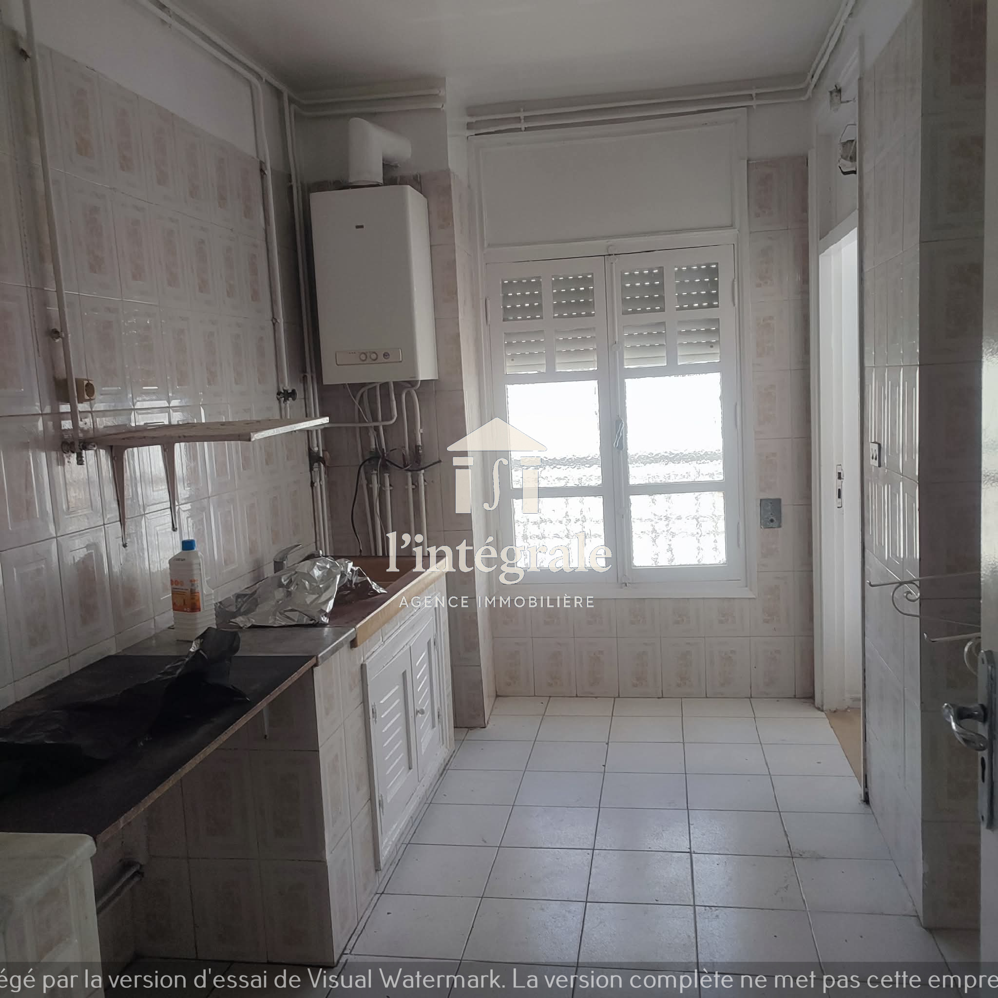Ariana Ville&nbsp;Cite Ennasr 2&nbsp;Location&nbsp;Appart. 4 pi�ces&nbsp;S3 enasserii