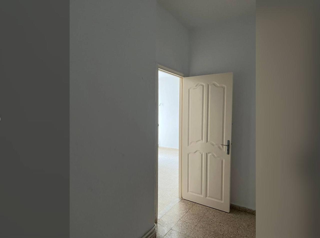 Raoued&nbsp;Cite El Ghazala 1&nbsp;Location&nbsp;Appart. 3 pi�ces&nbsp;�tage de villa cit� el ghazella