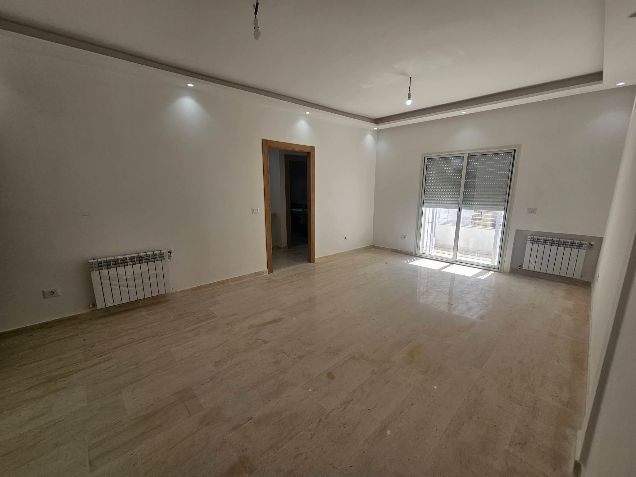 Mnihla&nbsp;Residence Ennasr&nbsp;Location&nbsp;Appart. 3 pi�ces&nbsp;S2 neuf 1100d jardin del menzah 1