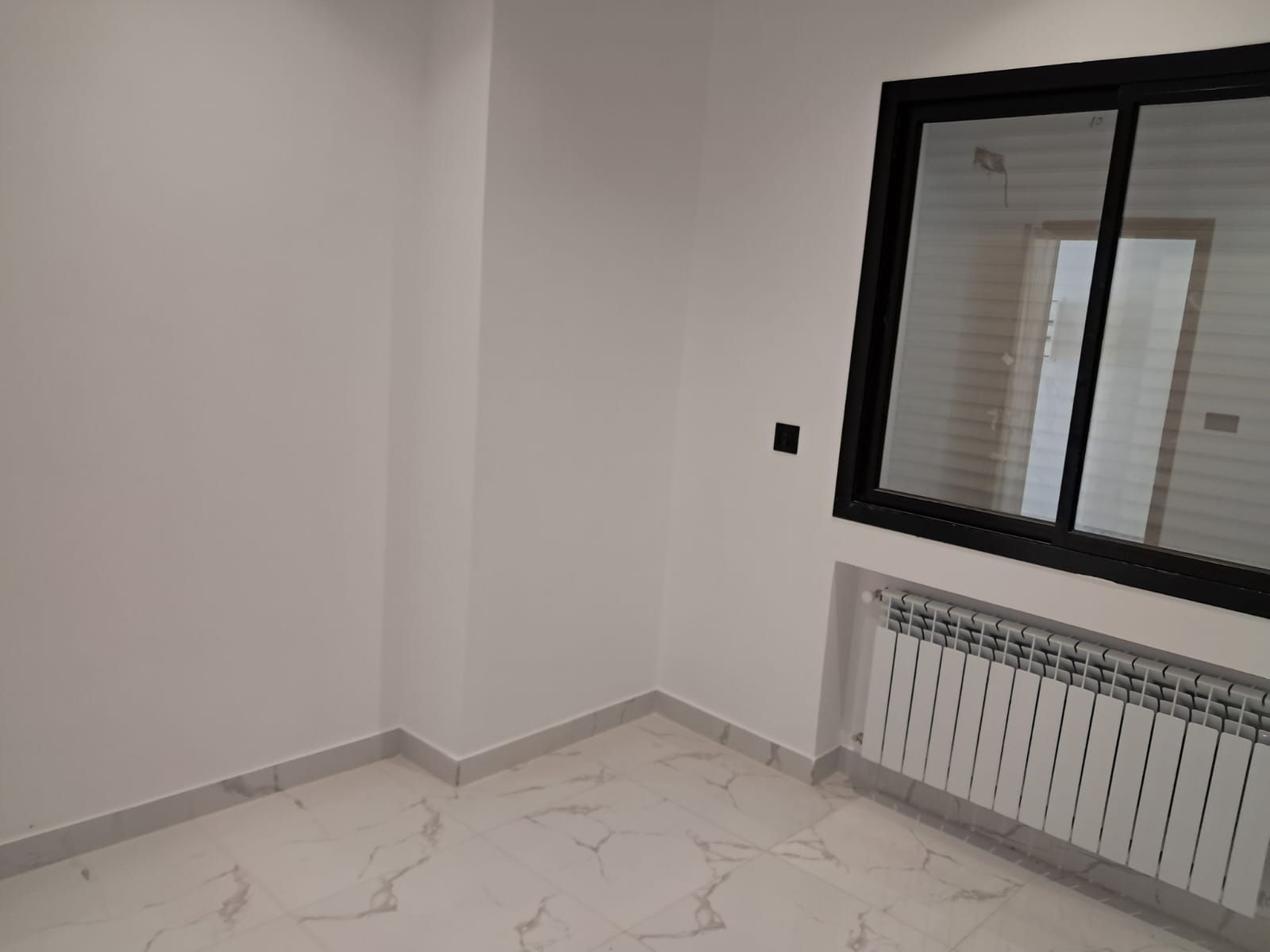 Raoued&nbsp;Cite El Ghazala 1&nbsp;Location&nbsp;Appart. 3 pi�ces&nbsp;S2 neuf 1000d ghazela