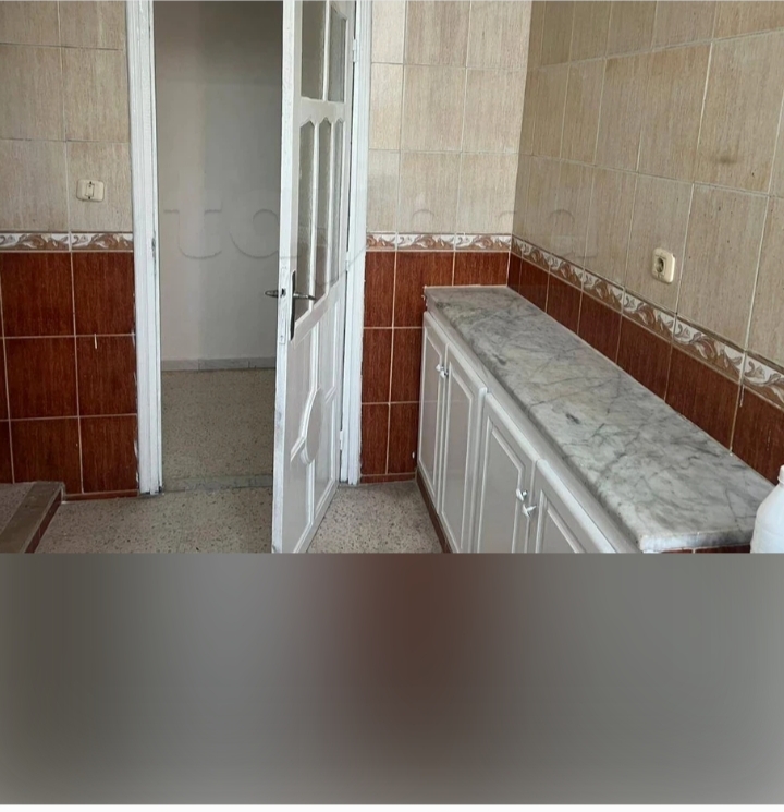 Ariana Ville&nbsp;Ariana&nbsp;Partage&nbsp;Appart. 3 pi�ces&nbsp;Cherche 2 personnes pour partager appartement