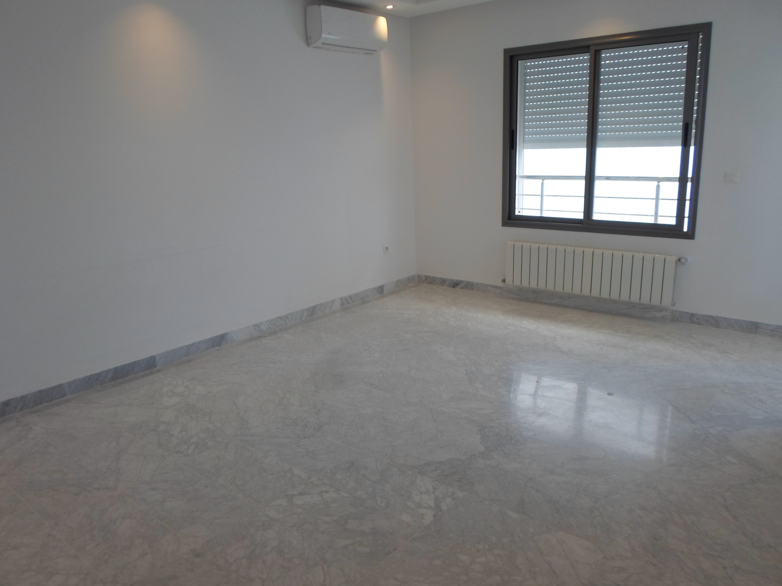 La Marsa&nbsp;El Aouina&nbsp;Location&nbsp;Appart. 1 pi�ce&nbsp;Opportunit� � ne pas rater s1 � la soukra