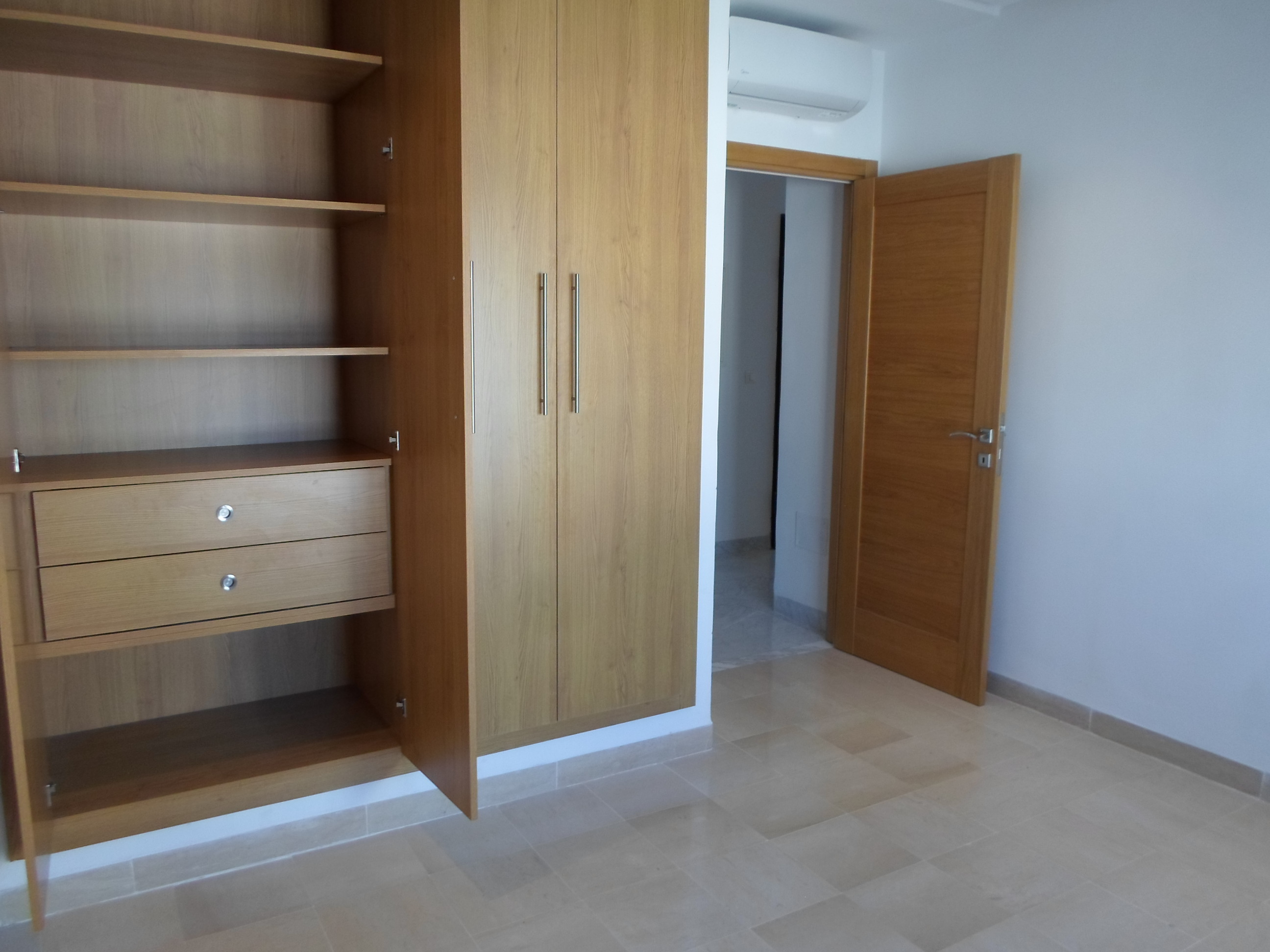 La Marsa&nbsp;El Aouina&nbsp;Location&nbsp;Appart. 1 pi�ce&nbsp;Opportunit� � ne pas rater s1 � la soukra