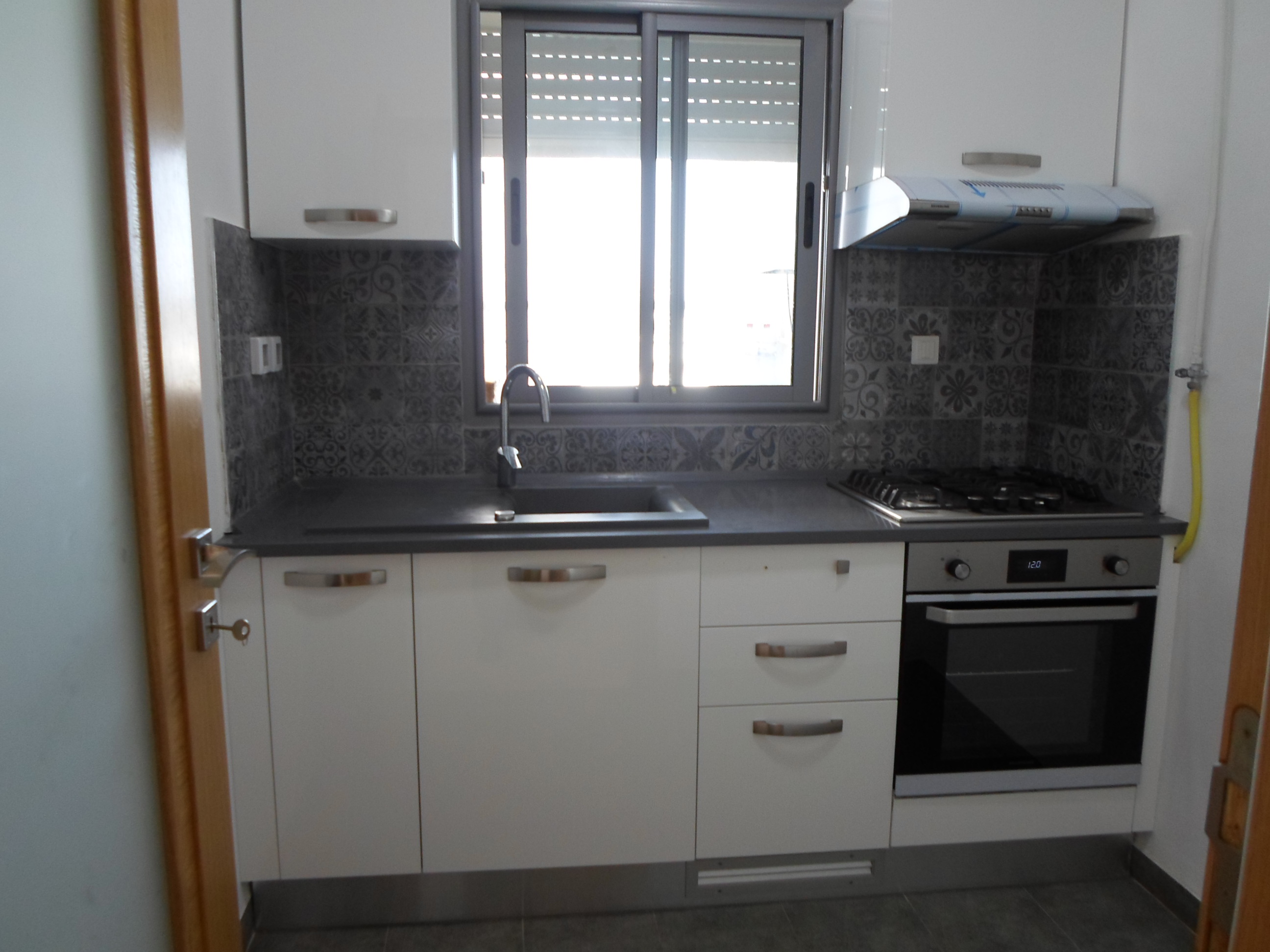 La Marsa&nbsp;El Aouina&nbsp;Location&nbsp;Appart. 1 pi�ce&nbsp;Opportunit� � ne pas rater s1 � la soukra