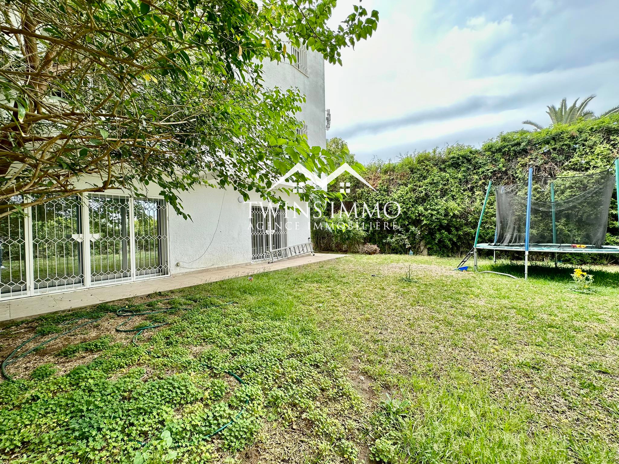 La Marsa&nbsp;Marsa Ennassim&nbsp;Vente&nbsp;Maisons&nbsp;Villa de trois niveaux � cit� les pins la marsa