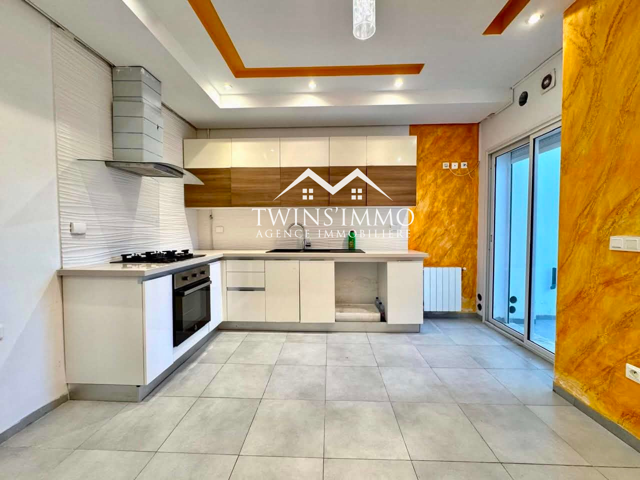 La Soukra&nbsp;La Soukra&nbsp;Location&nbsp;Appart. 2 pi�ces&nbsp;Appartement s2 avec jardin � la soukra
