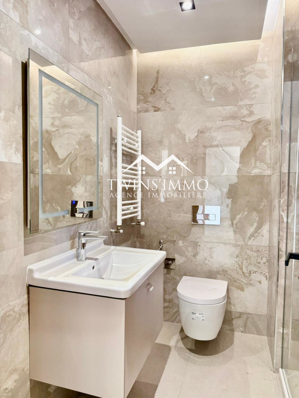 Ain Zaghouan&nbsp;Jardins de Carthage&nbsp;Location&nbsp;Appart. 1 pi�ce&nbsp;Superbe appartement neuf aux jardins de carthage