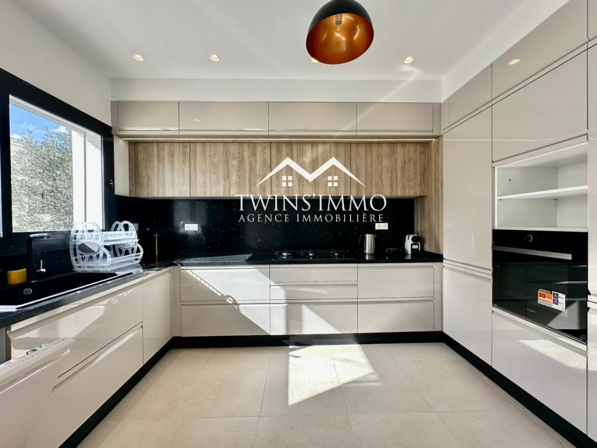 La Marsa&nbsp;Marsa Ennassim&nbsp;Location&nbsp;Maisons&nbsp;Villa s5 meubl�e � la marsa