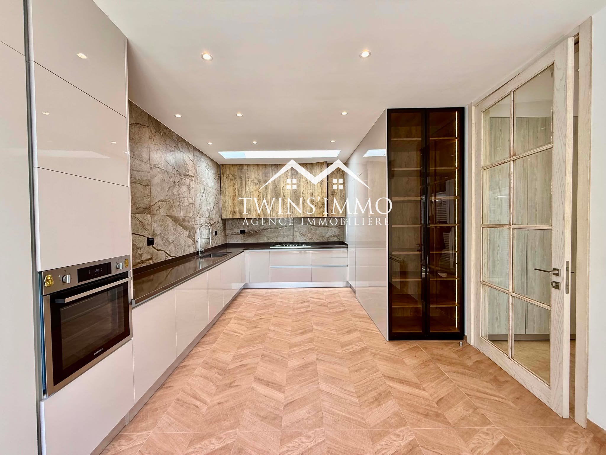 La Marsa&nbsp;Gammart&nbsp;Location&nbsp;Maisons&nbsp;Magnifique villa en s3 � gammarth